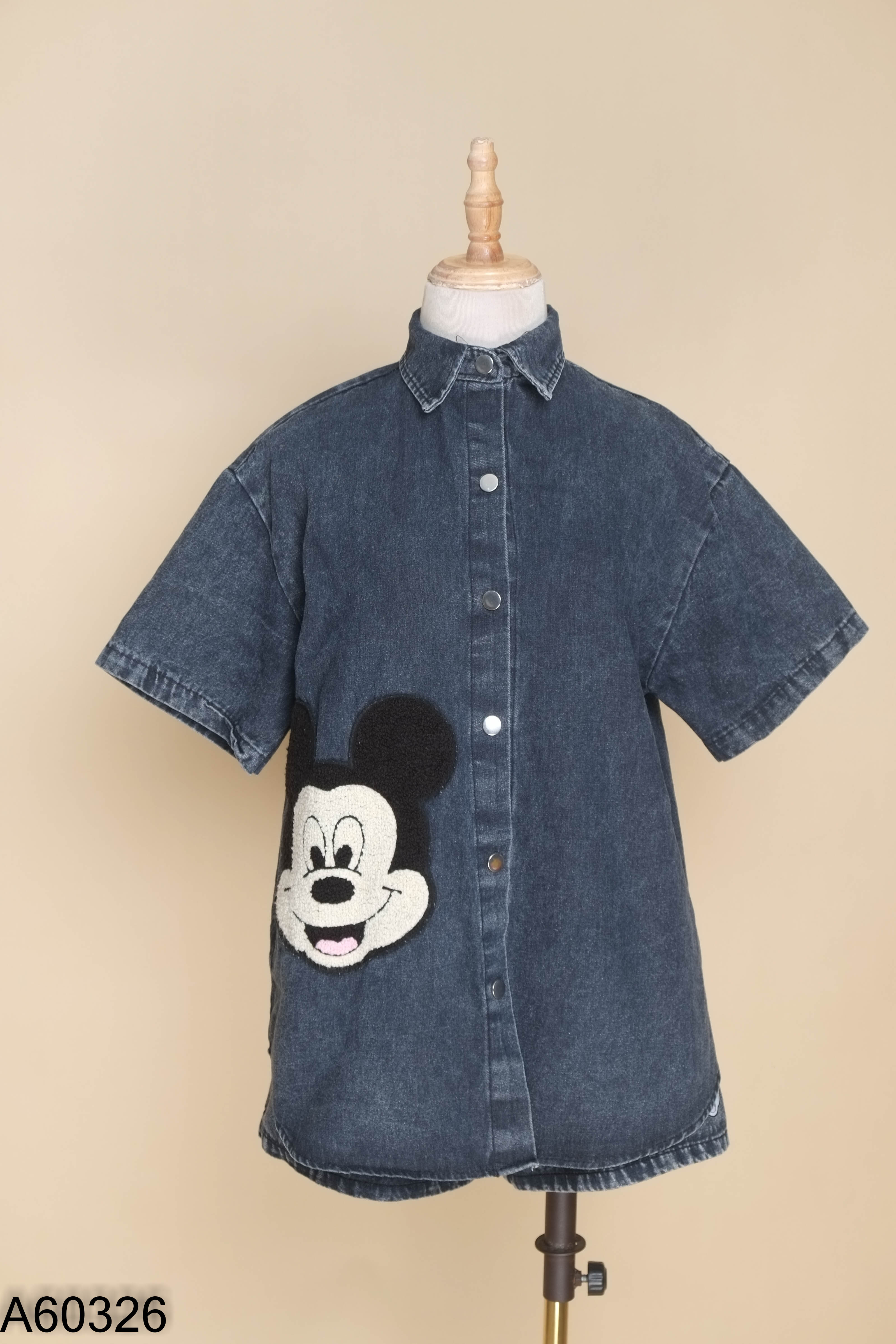 Set jeans xanh than áo sơ mi + quần shorts