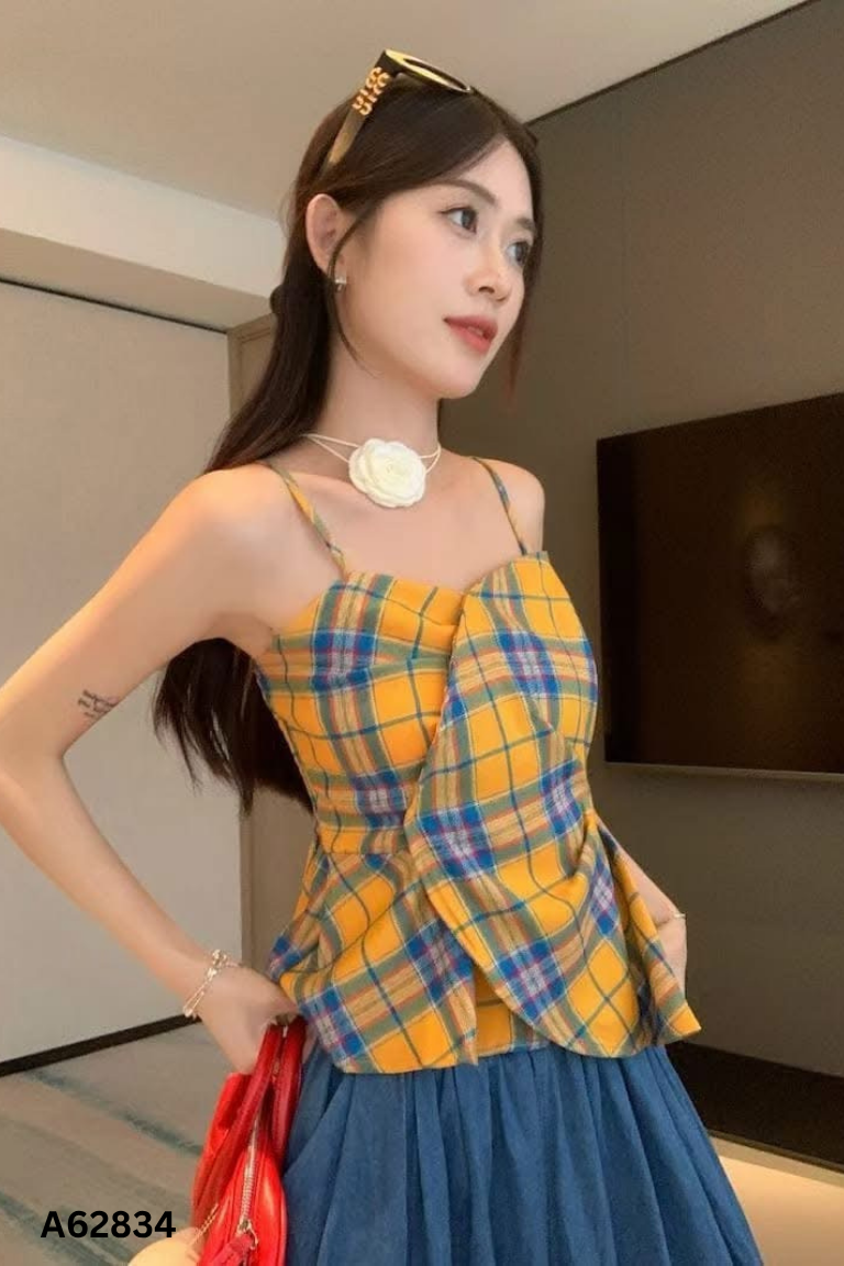 Áo vàng hai dây kẻ caro