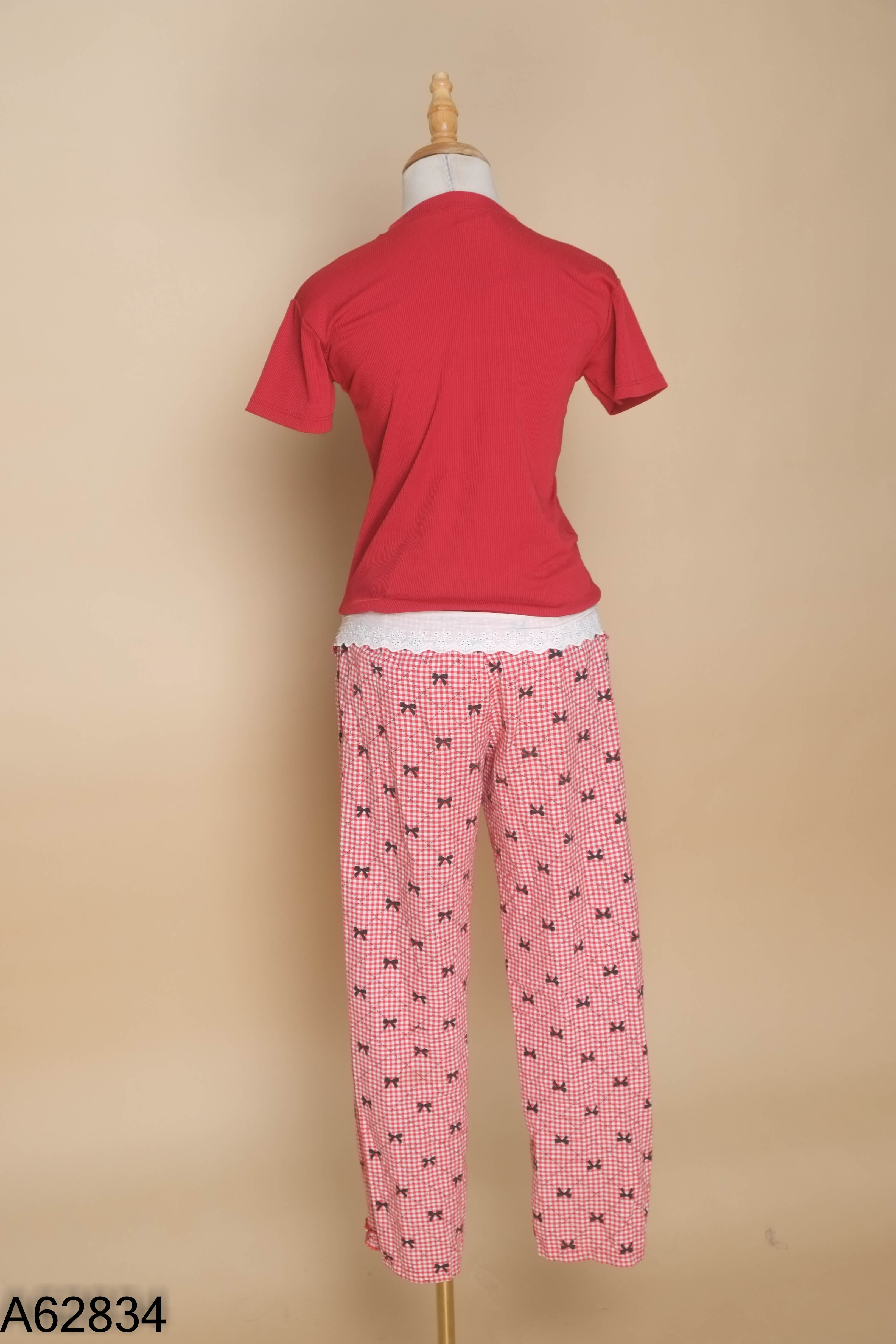 SET Áo đỏ đính nơ + Quần đỏ kẻ in nơ