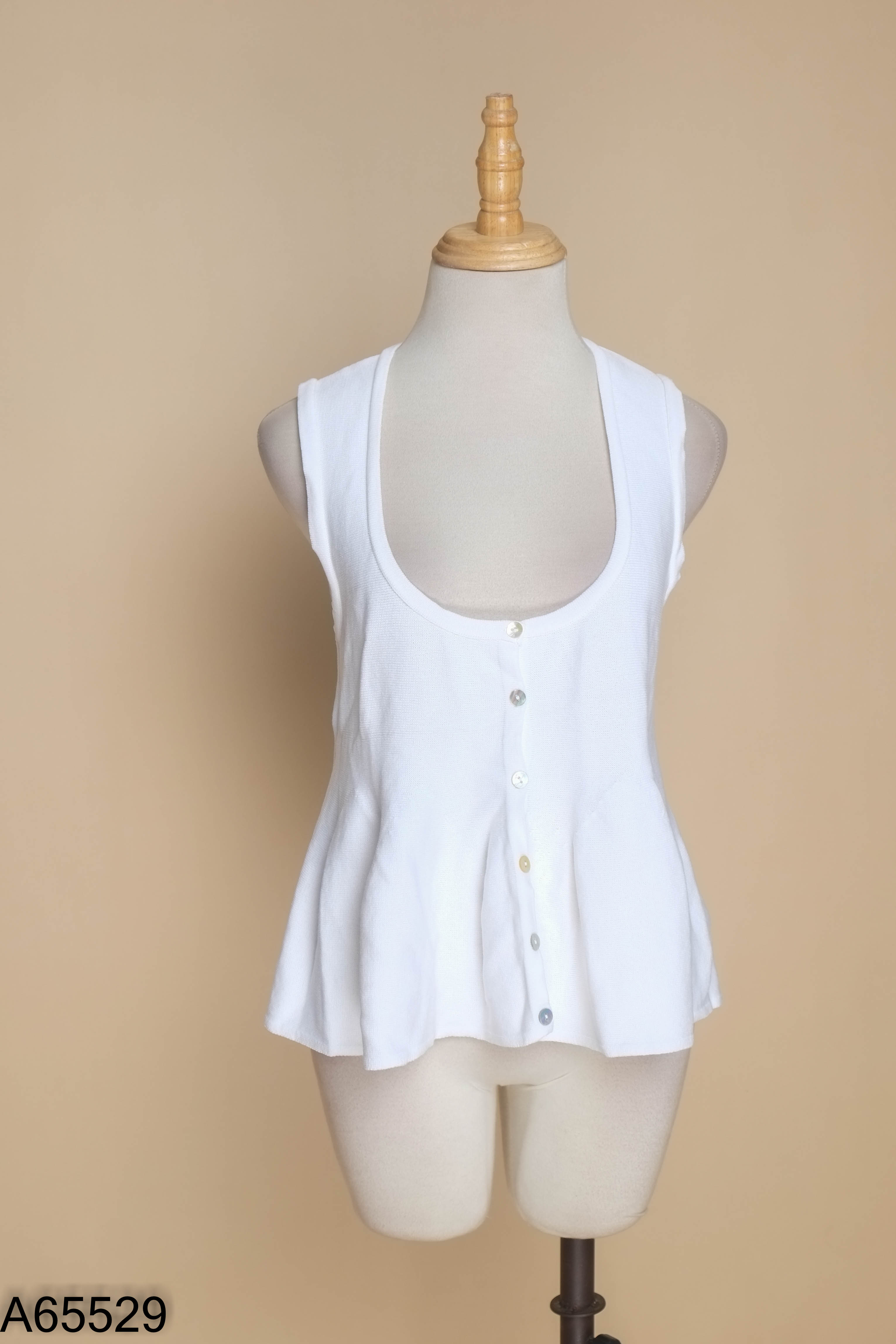 Áo len mongtoghi ZARA trắng phối cúc