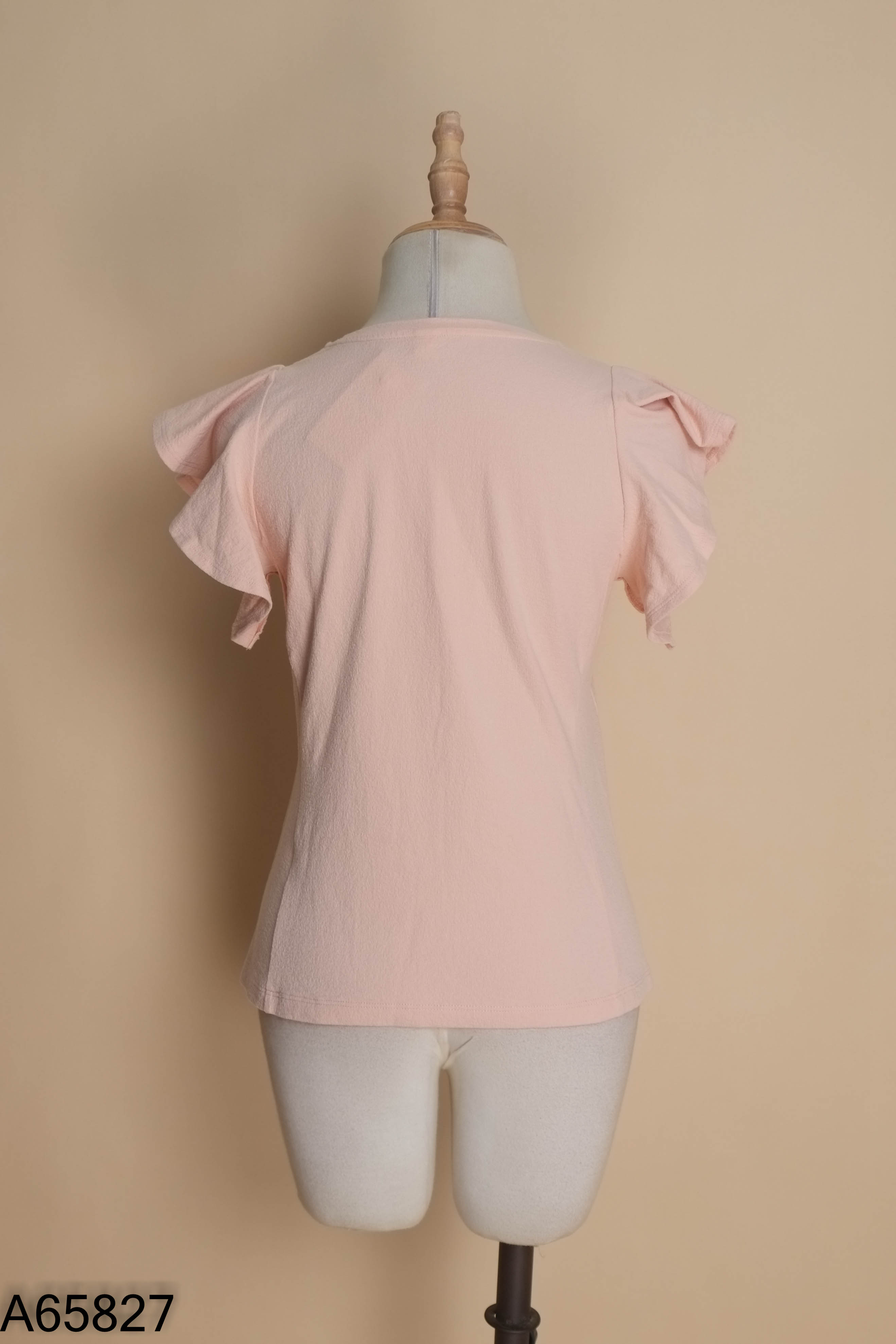 Áo thun hồng UNIQLO