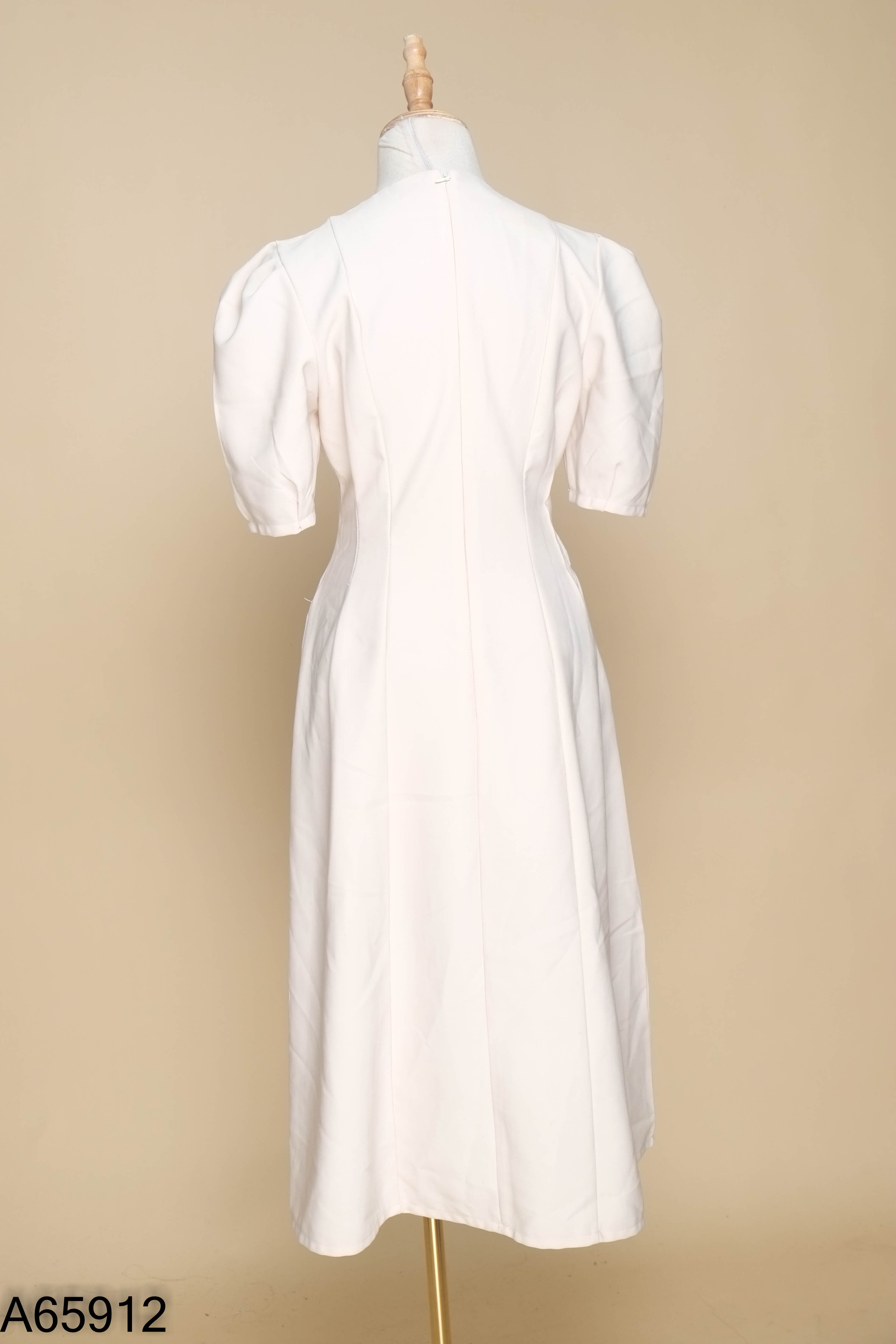 Váy HERLY SHOP be cổ tròn