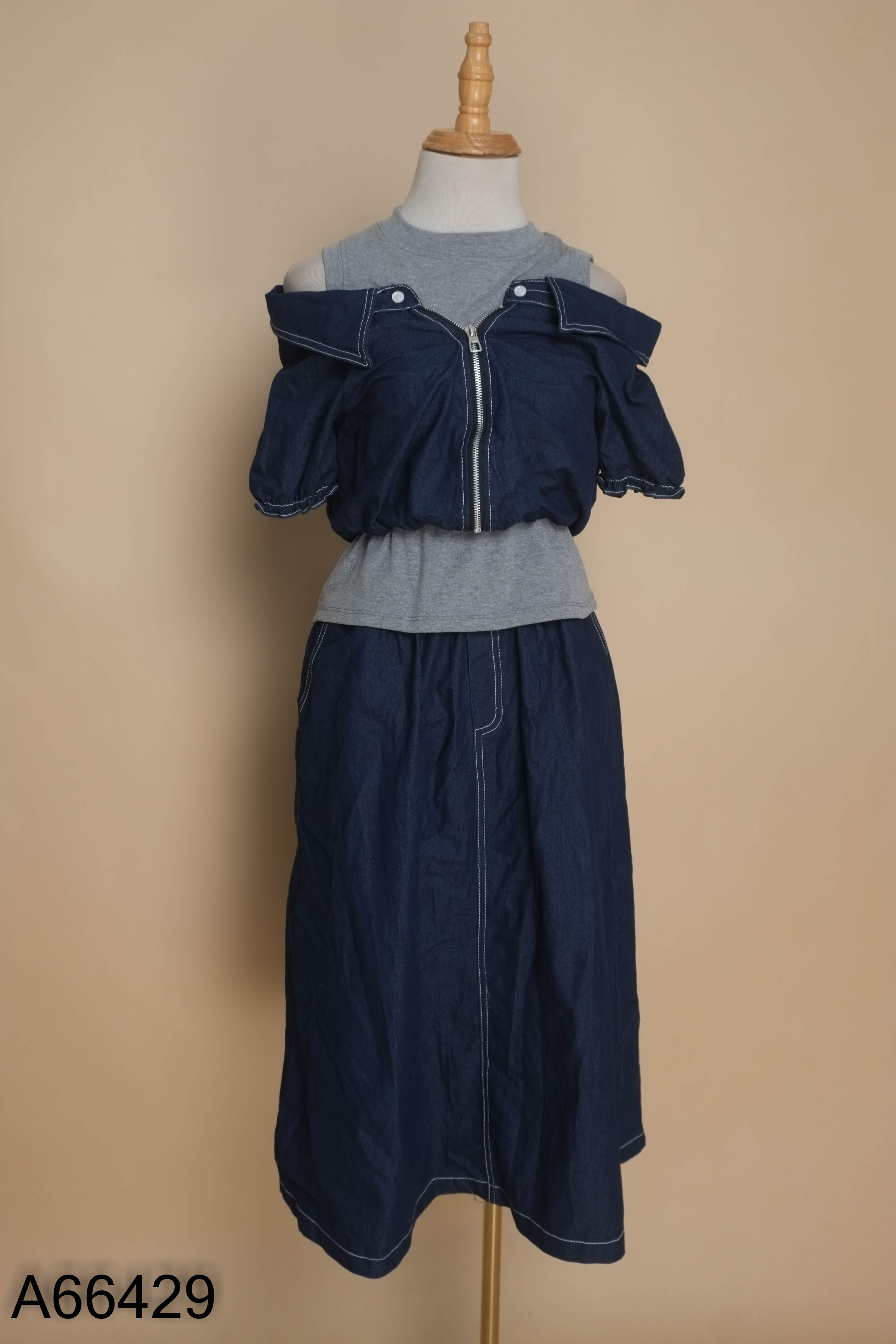 Set jeans xanh WITH LOVE+váy