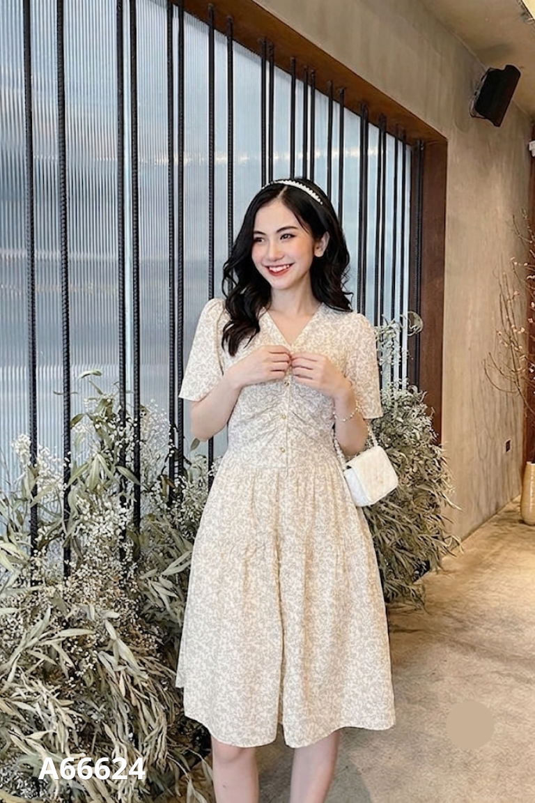 Váy linen be hoa dúm ngực
