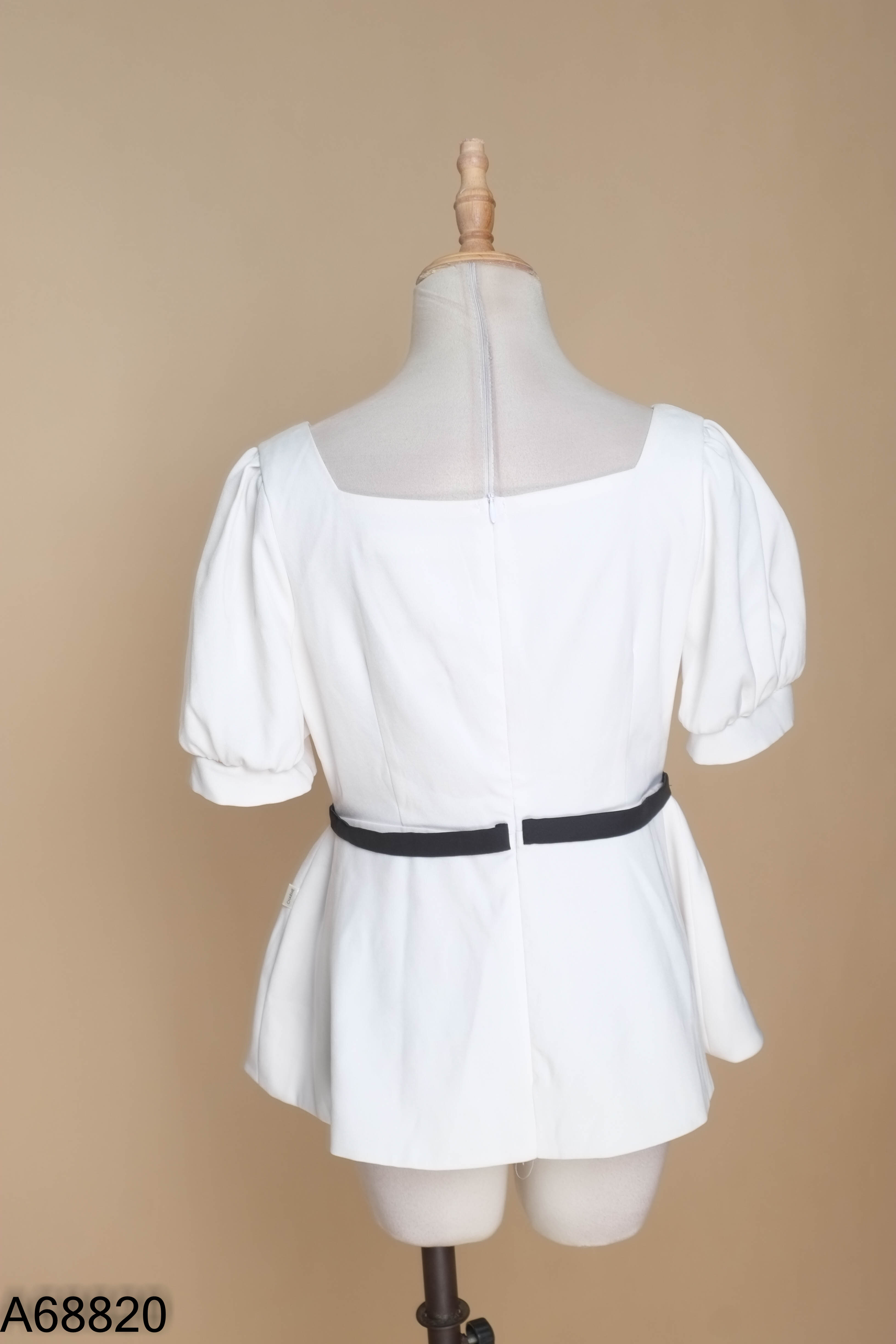 Áo CHARME STORE trắng