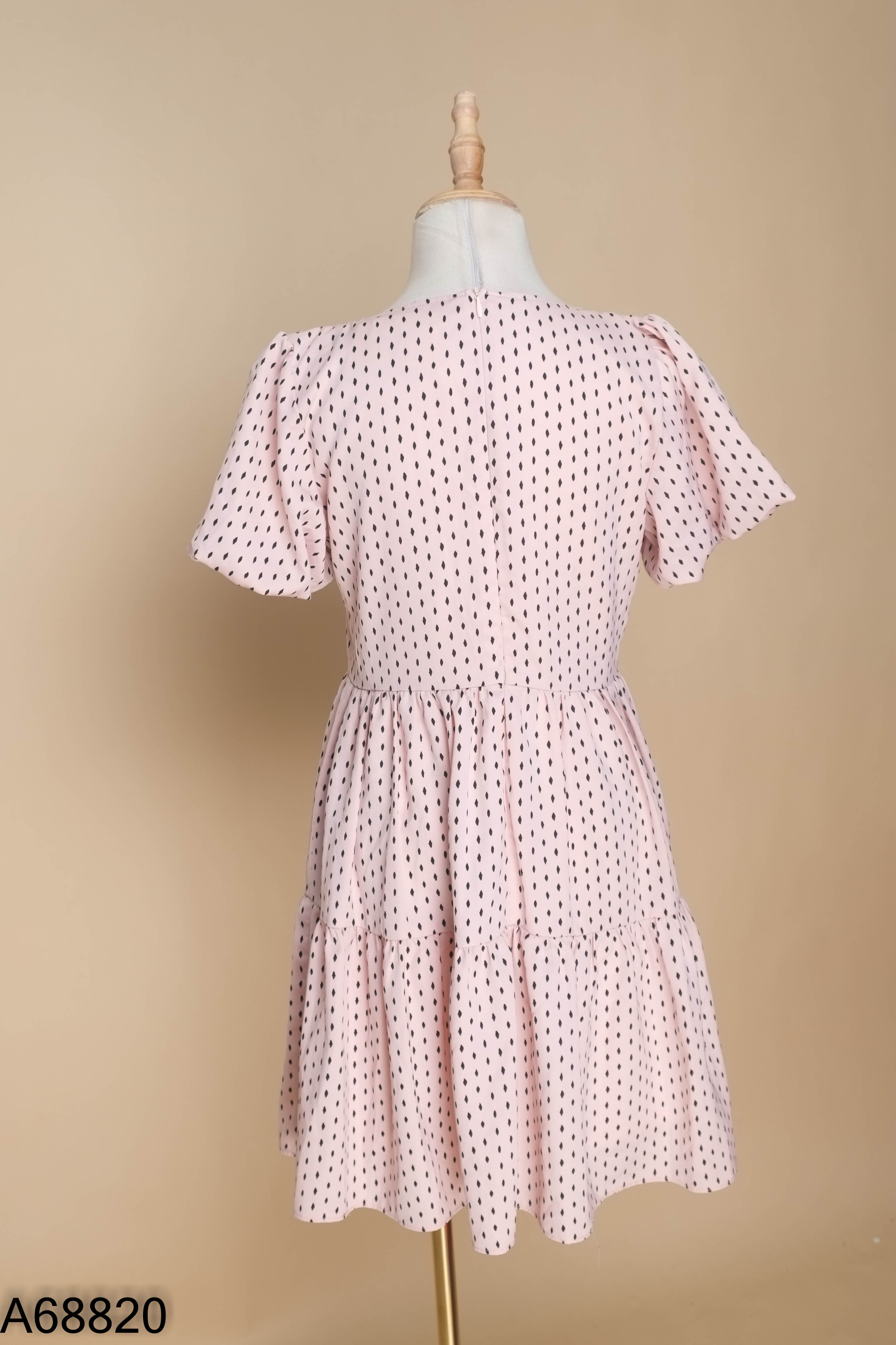 Váy ADORE DRESS hồng chấm bi