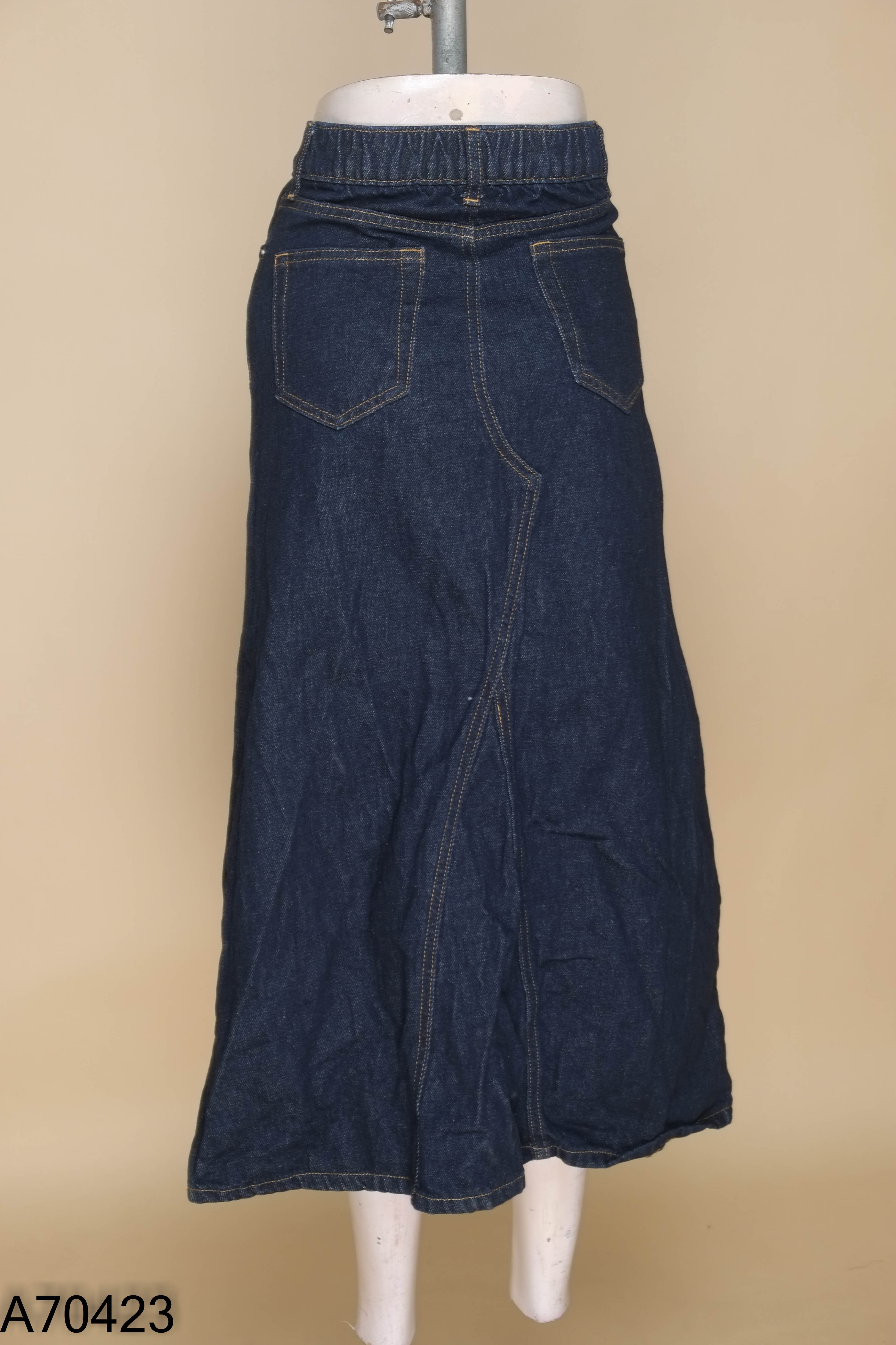 Chân váy jeans xanh đậm