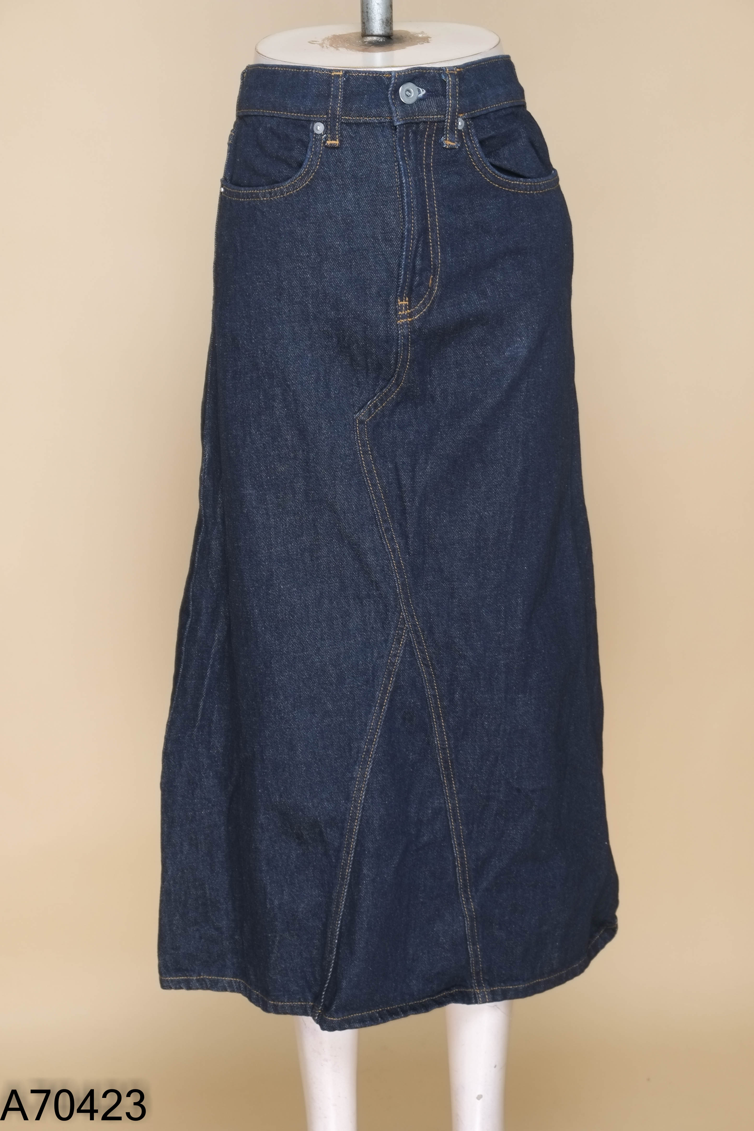 Chân váy jeans xanh đậm