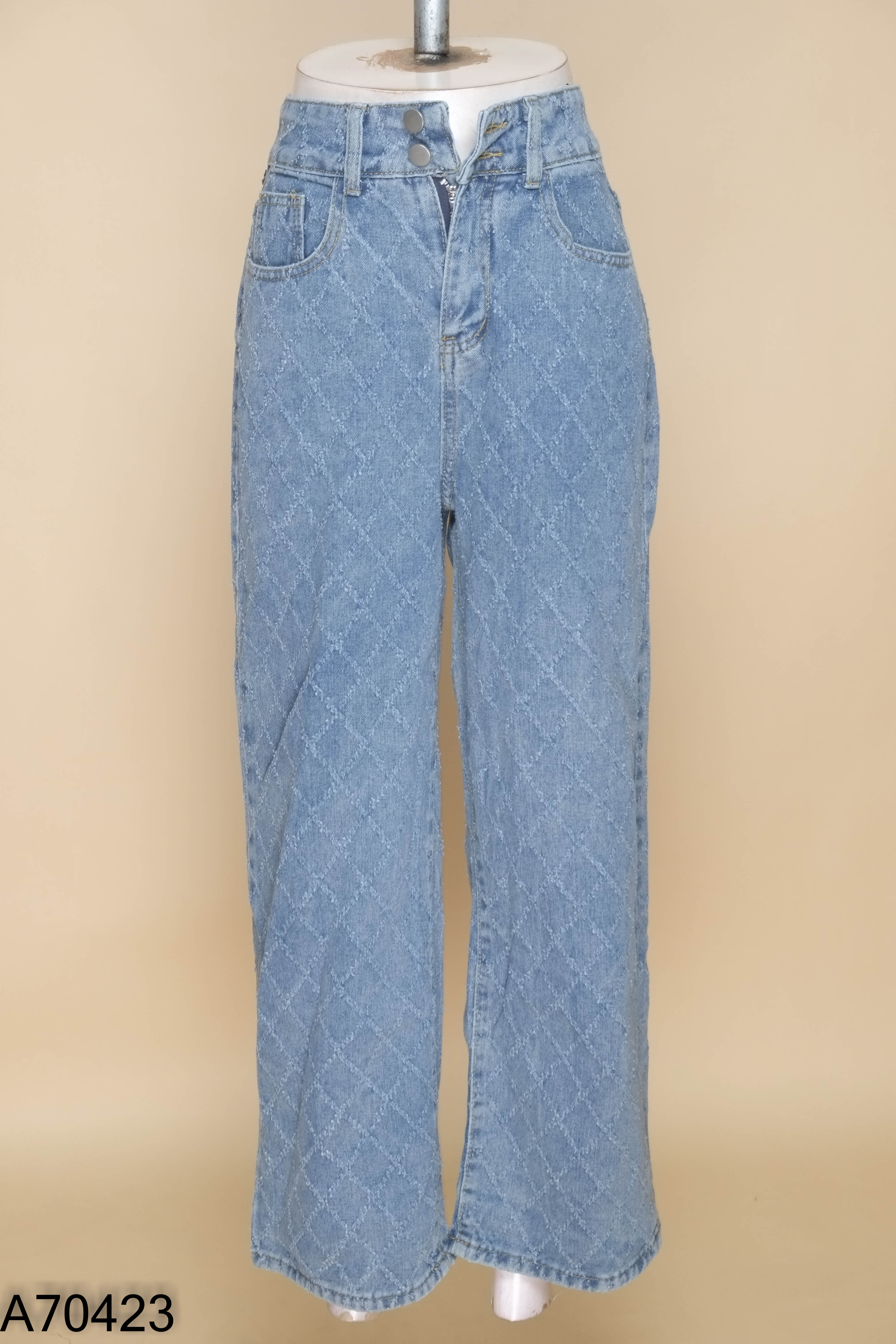 NEW Quần jeans xanh họa tiết tua rua