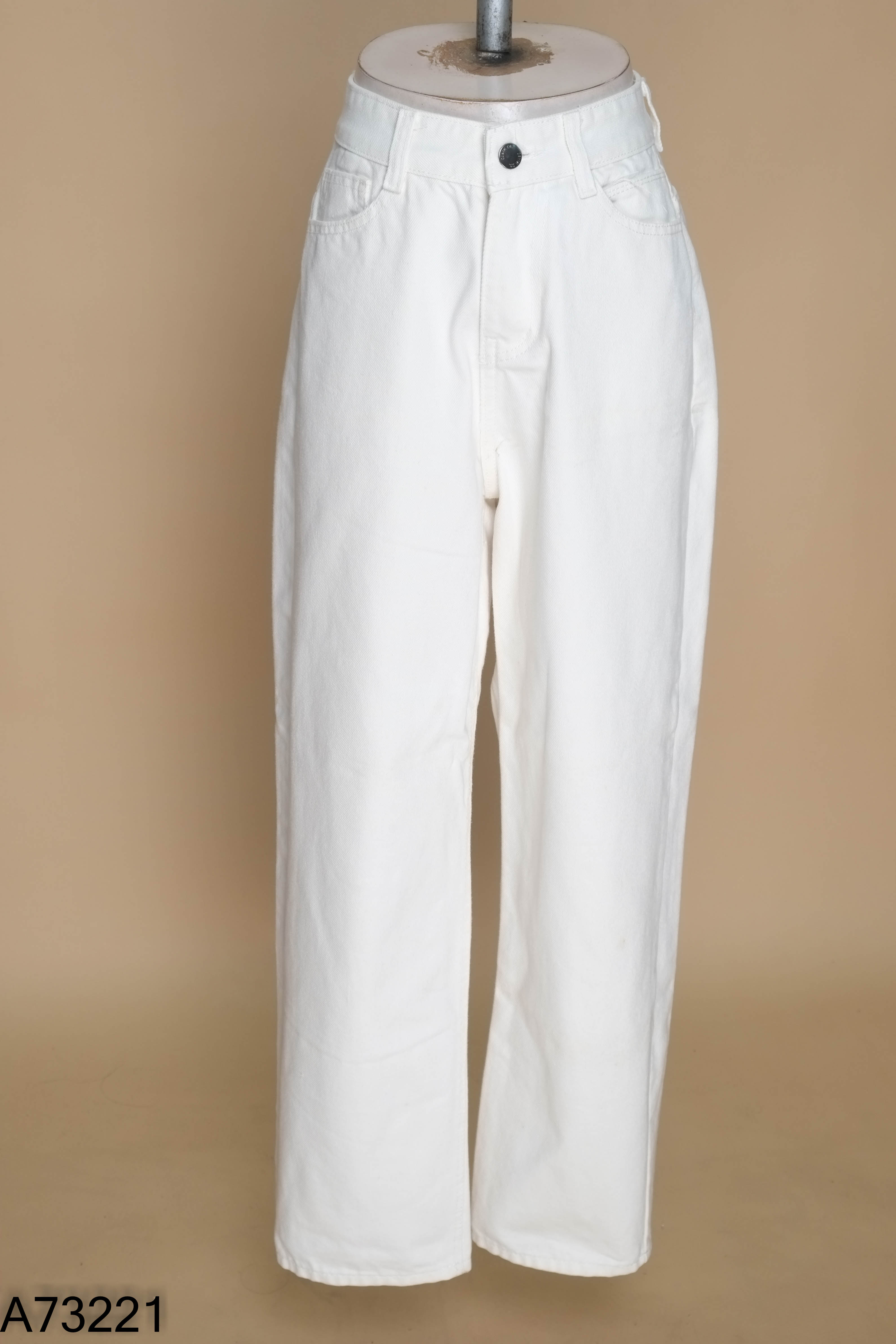 Quần jeans trắng trơn