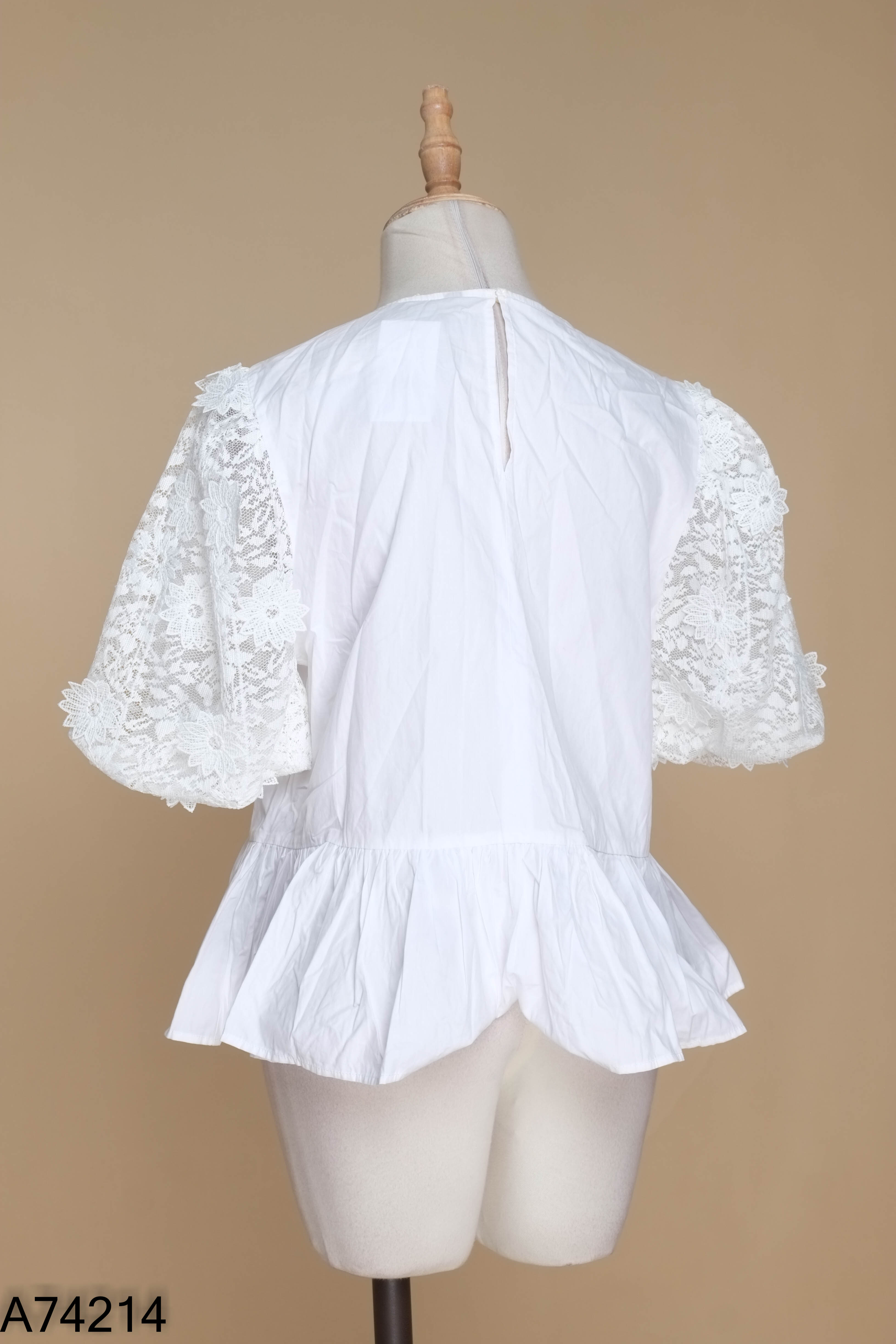 NEWTAG Áo trắng ZARA phối tay ren