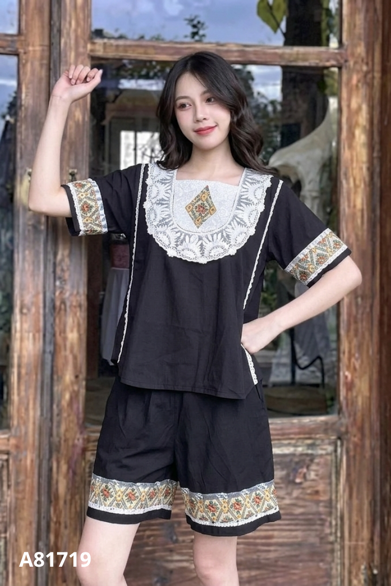 SET Áo đen phối be họa tiết+ quần shorts