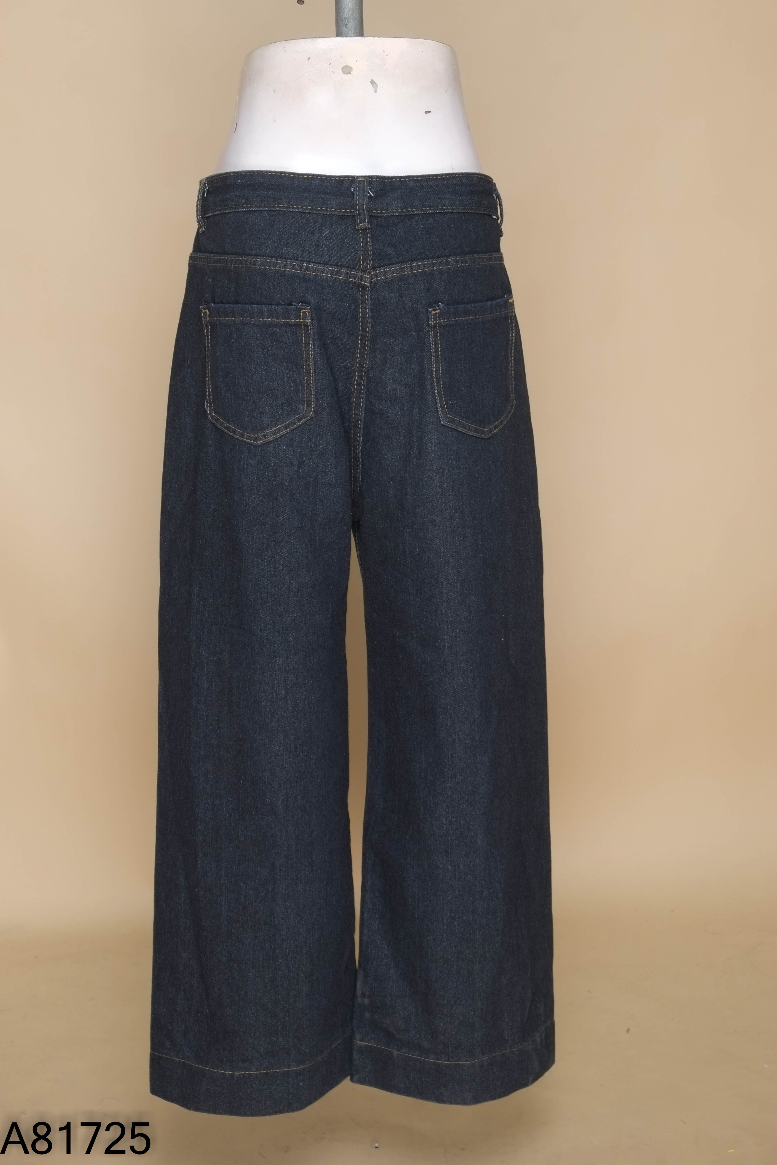 Quần jeans suông trơn xanh đậm