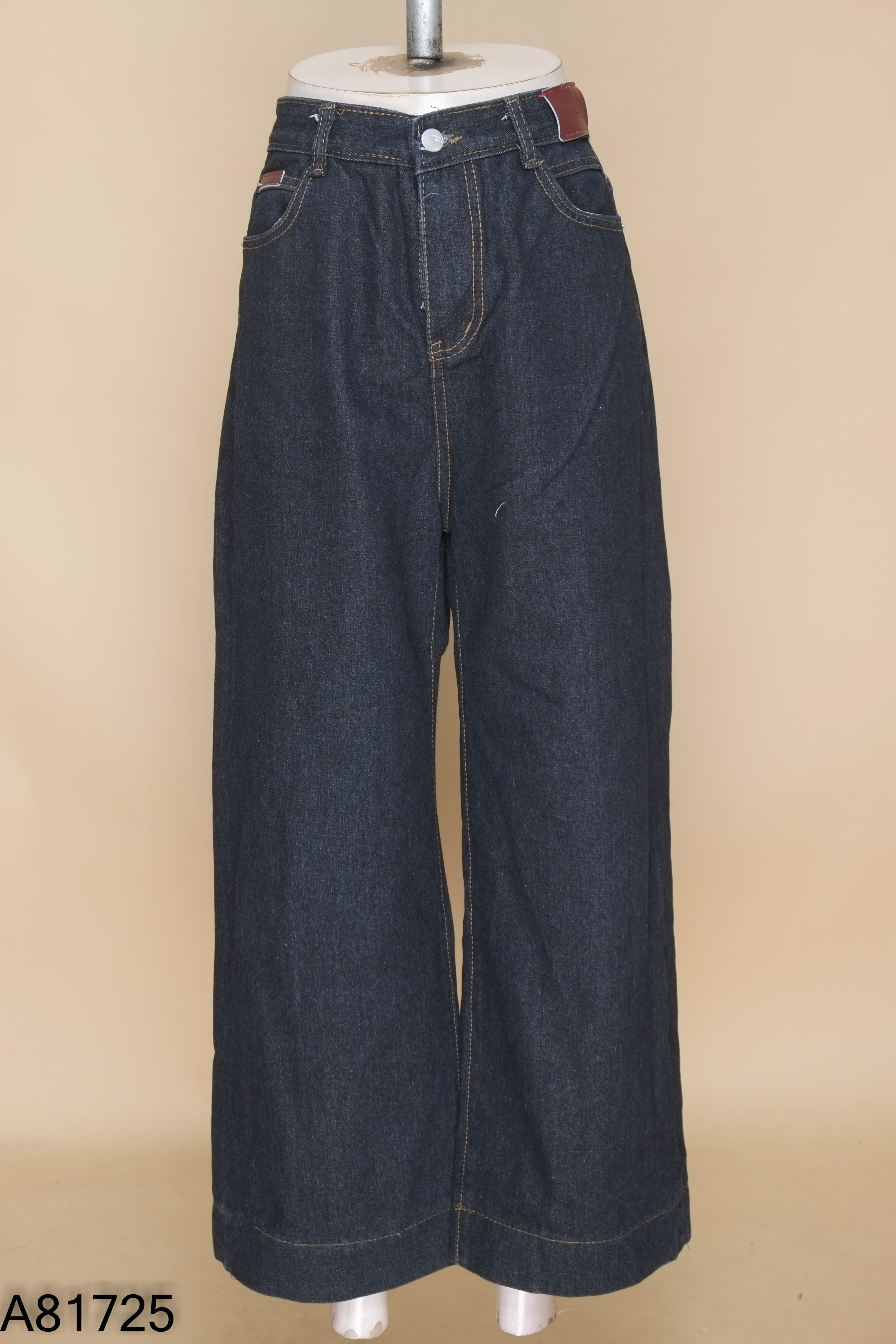 Quần jeans suông trơn xanh đậm