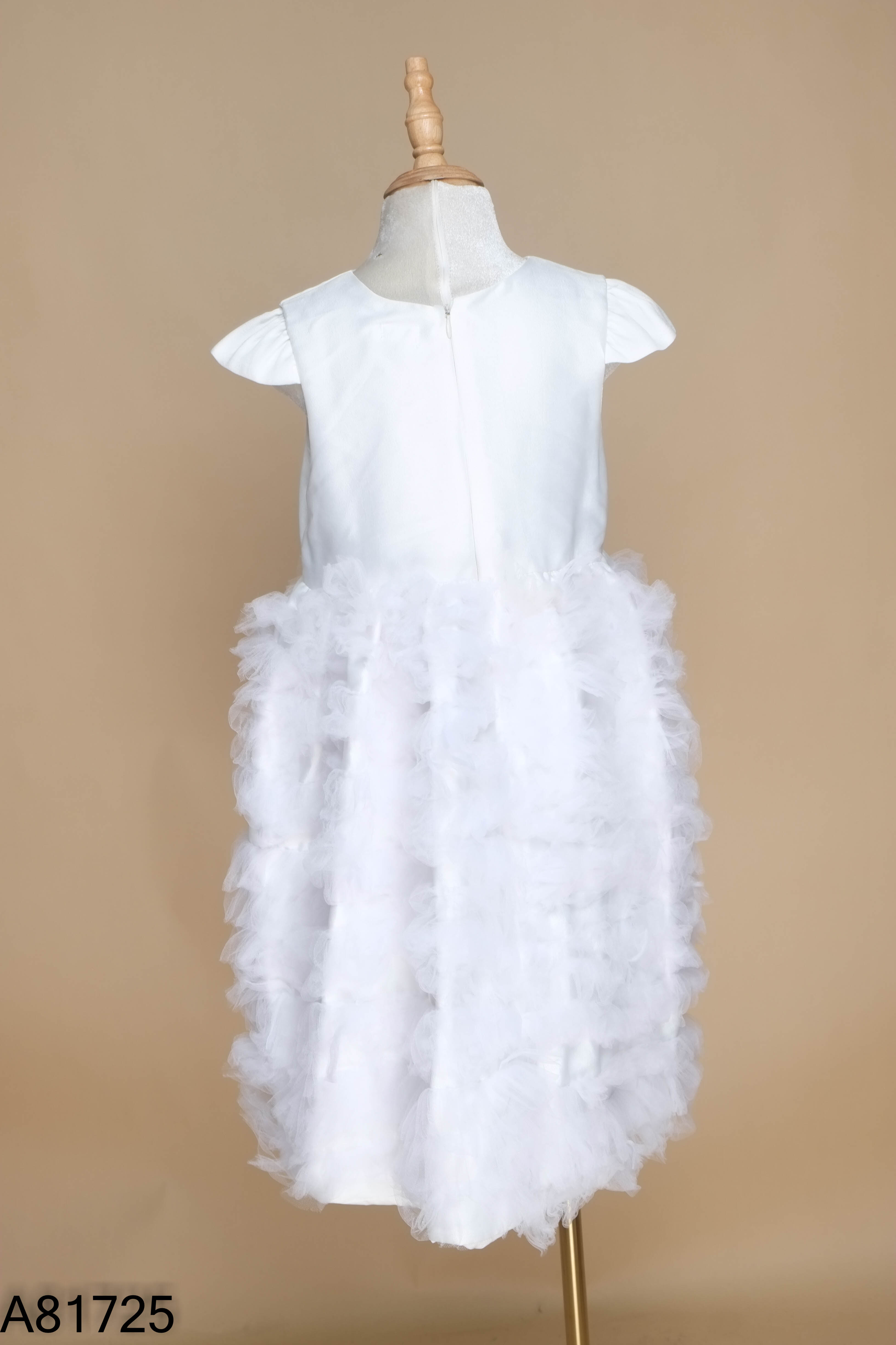 Váy trắng CHO HEE phối lưới bèo tầng KIDS