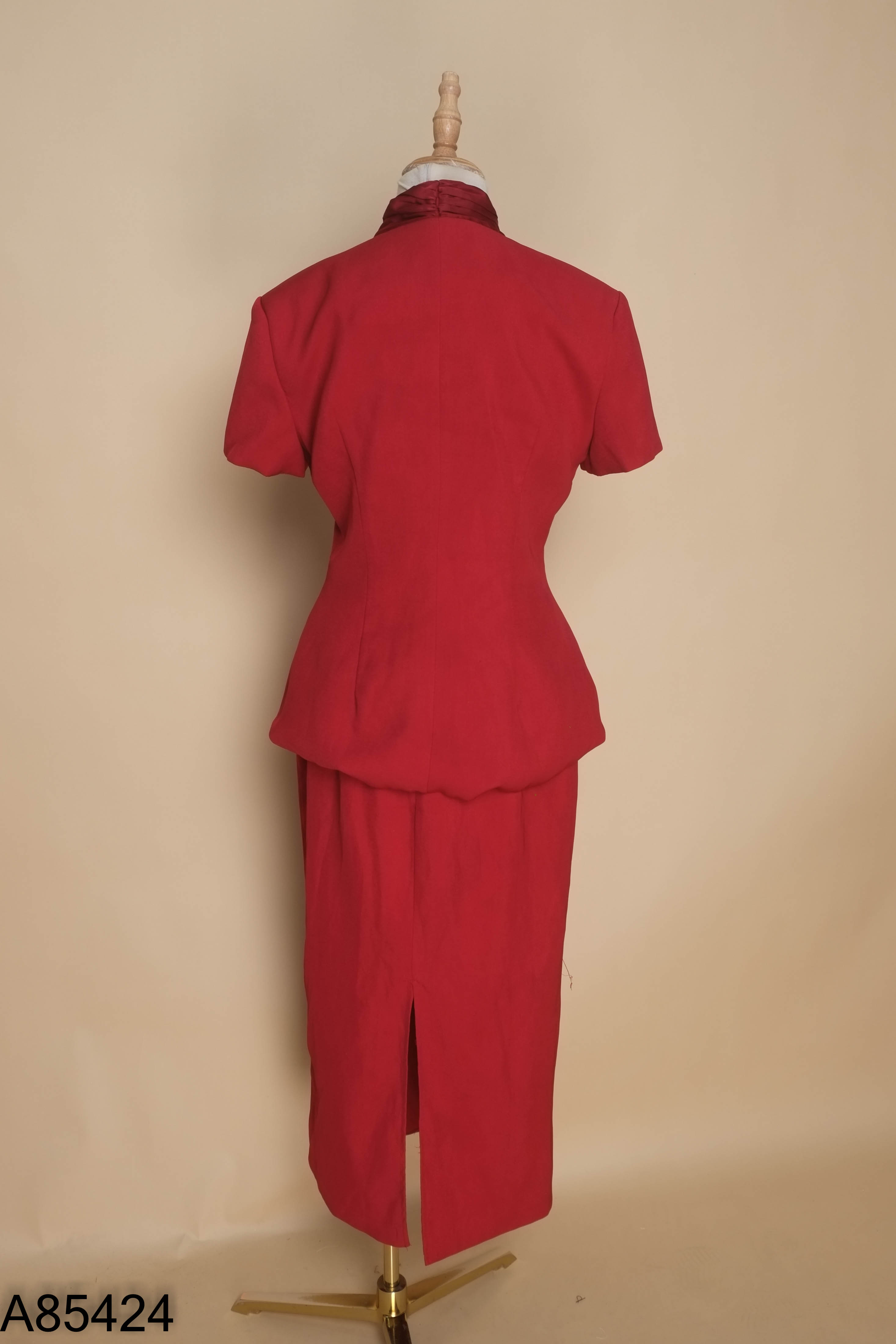 Set ME DESIGN đỏ áo kiểu + chân váy