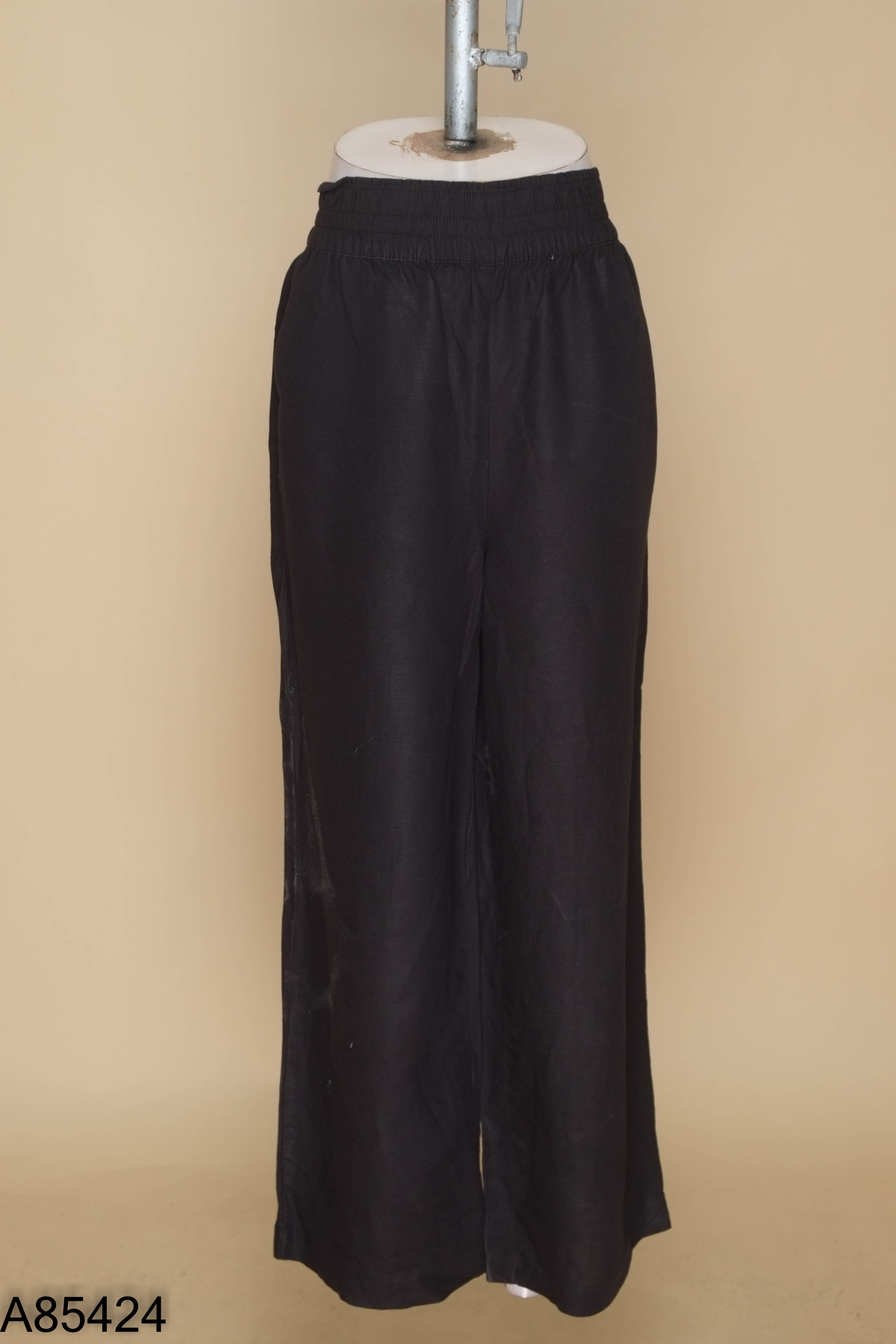 Quần HM linen đen ống suông