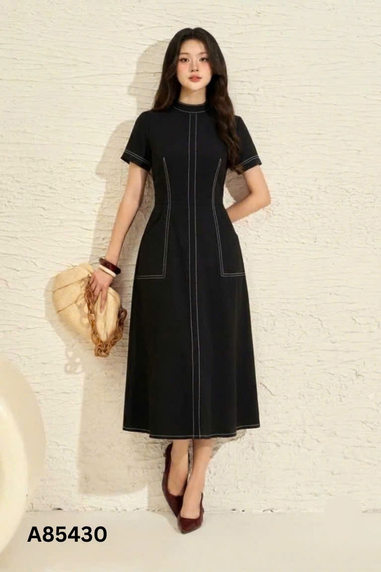 Váy đen EVI viền chỉ trắng