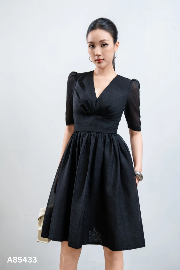 Váy đe DMC cổ V