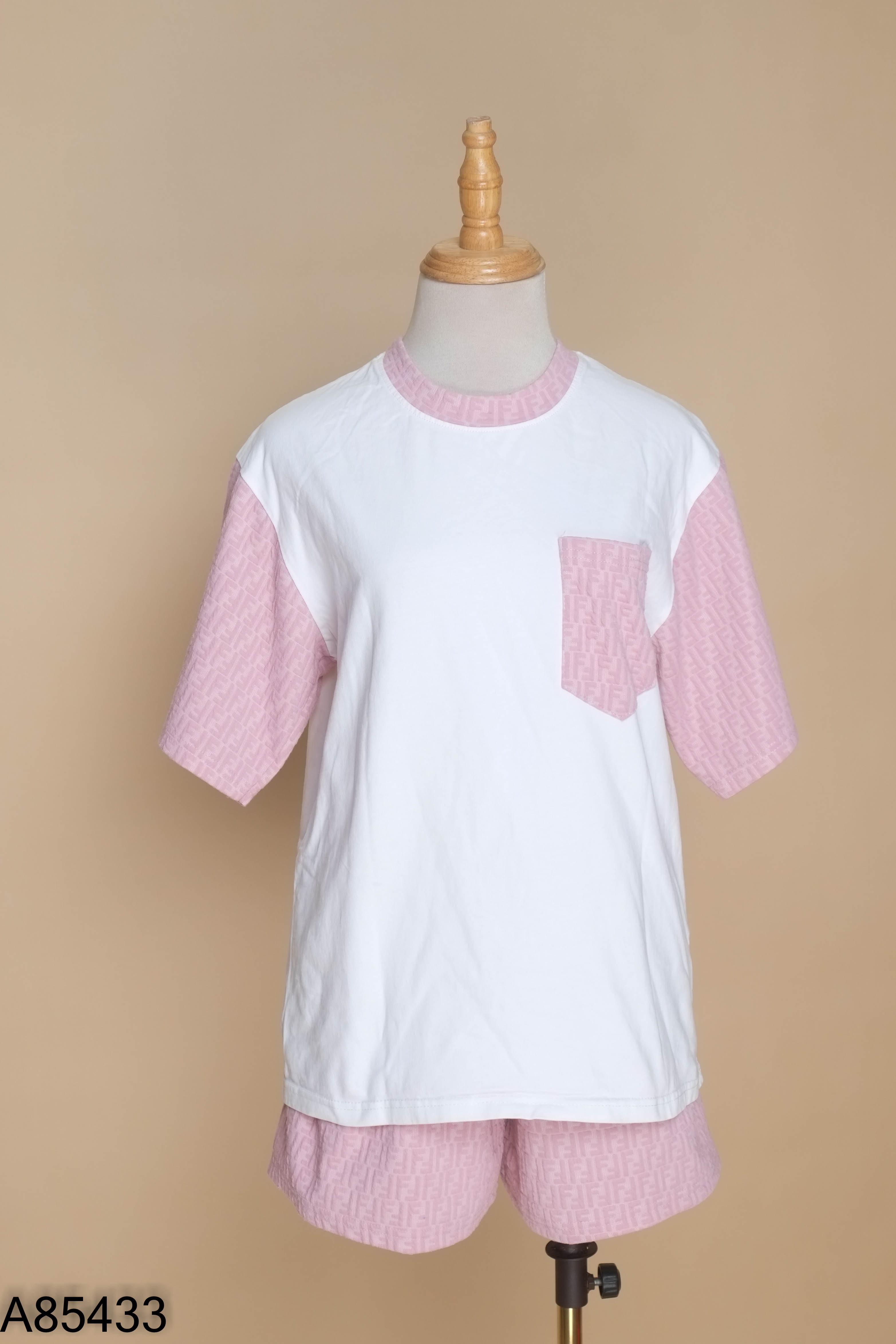 SET Áo trắng phối tay hồng + quần shorts