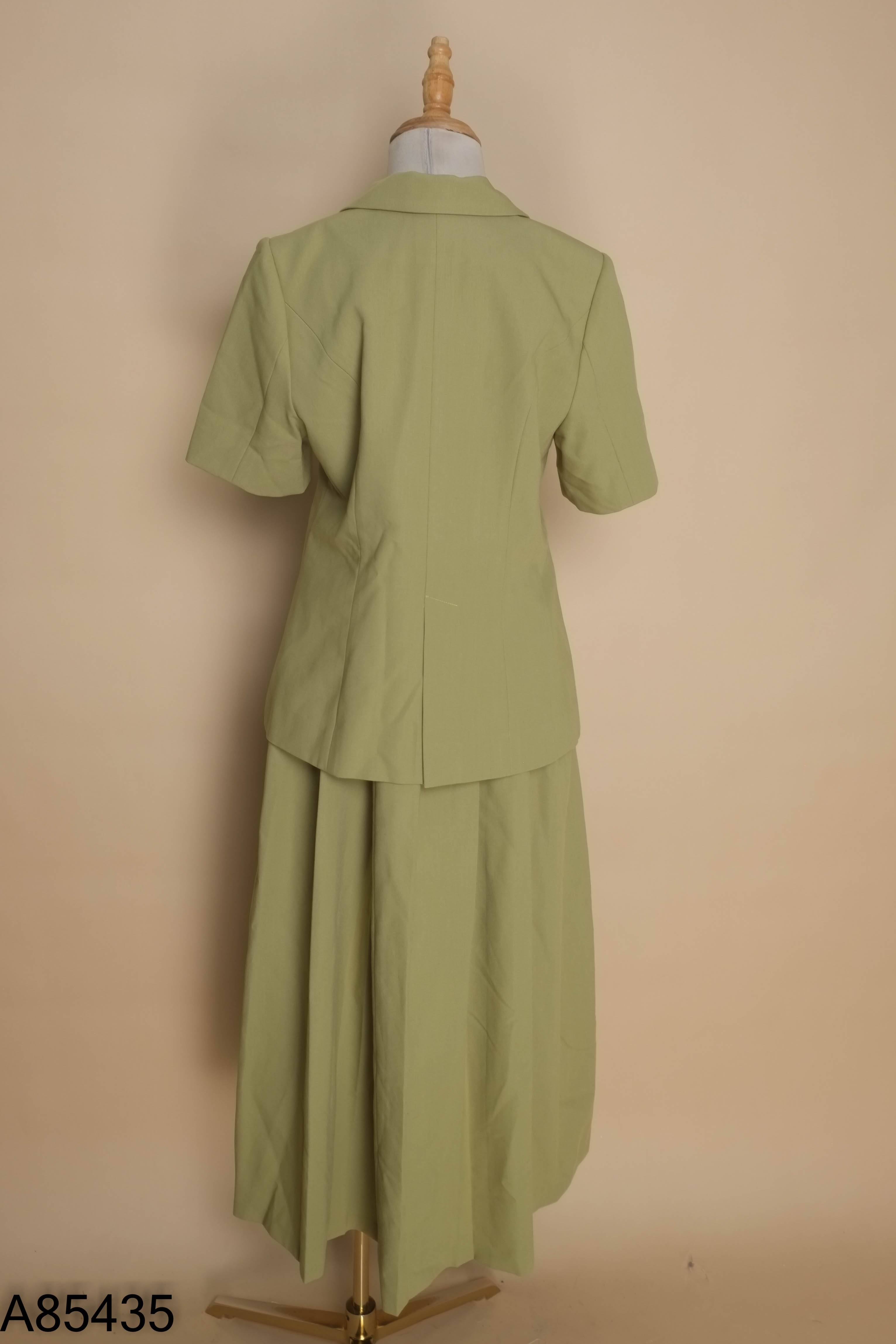 SET áo vest xanh+ chân váy dài