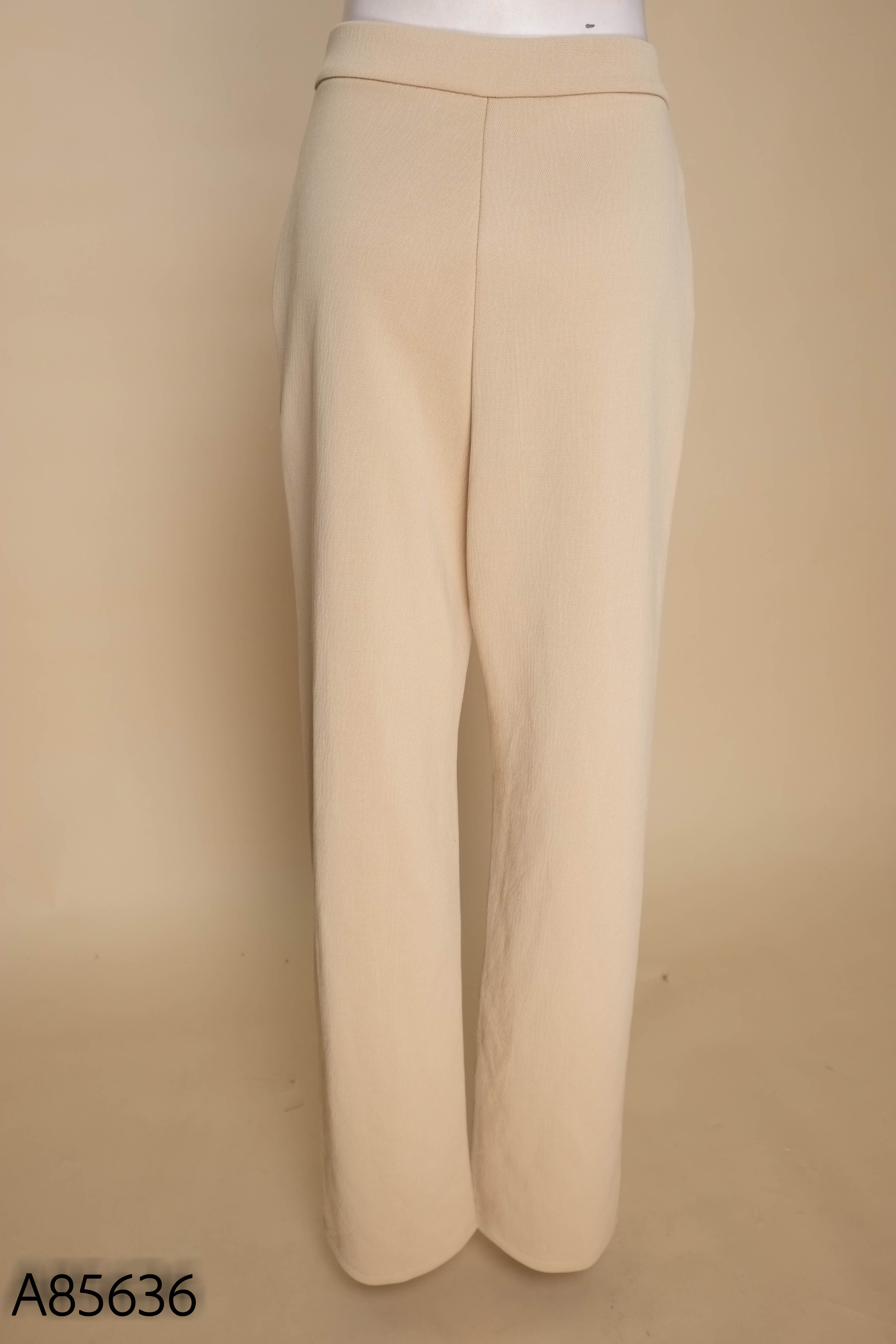 NEWTAG quần nỉ MANGO be nâu