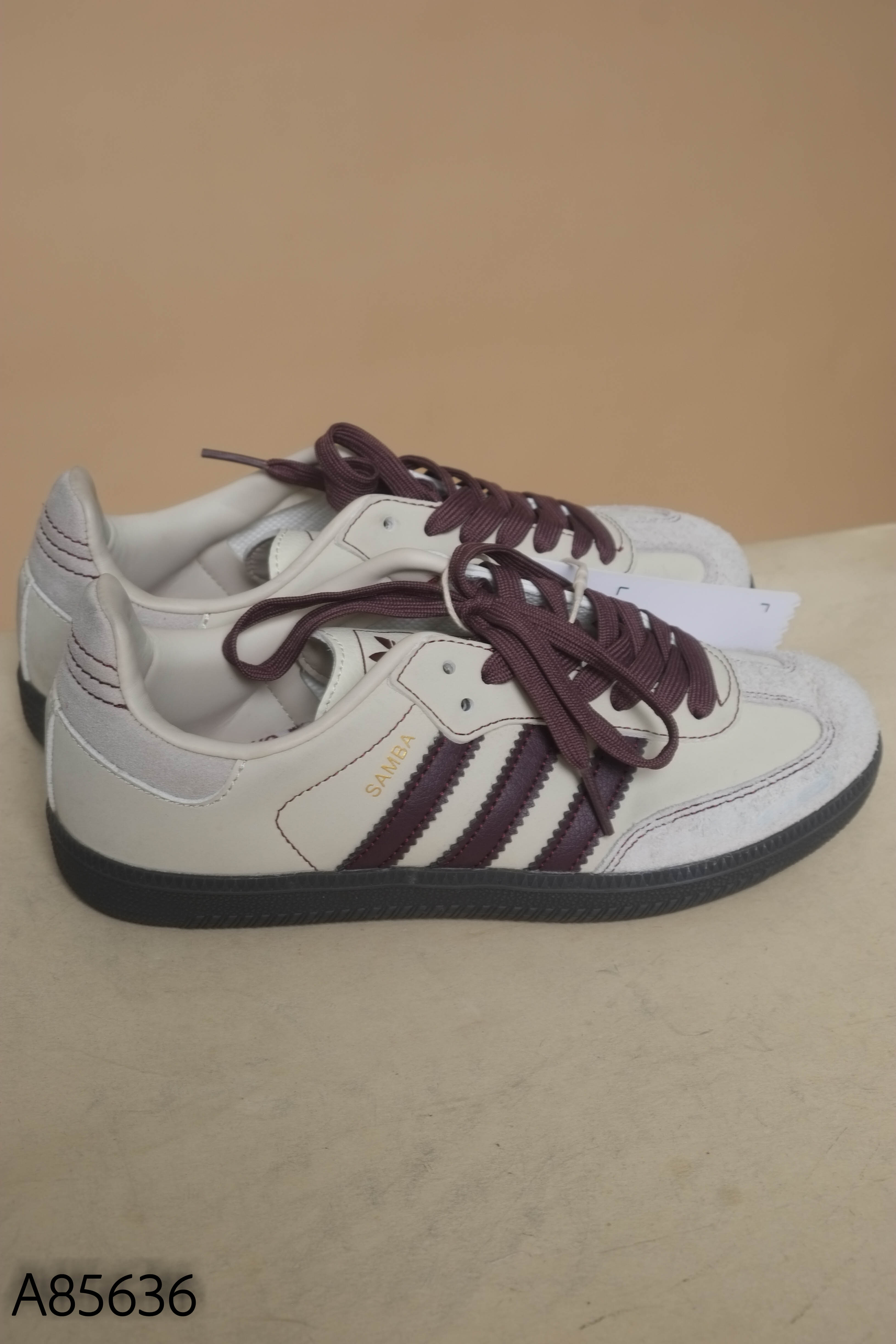 Giày thể thao ADIDAS be kẻ tím