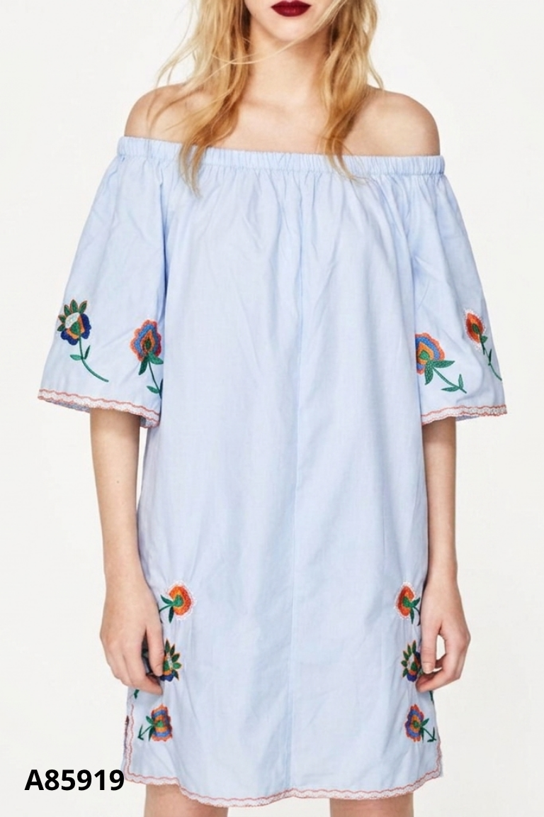Váy ZARA COLLECTION xanh thêu hoa