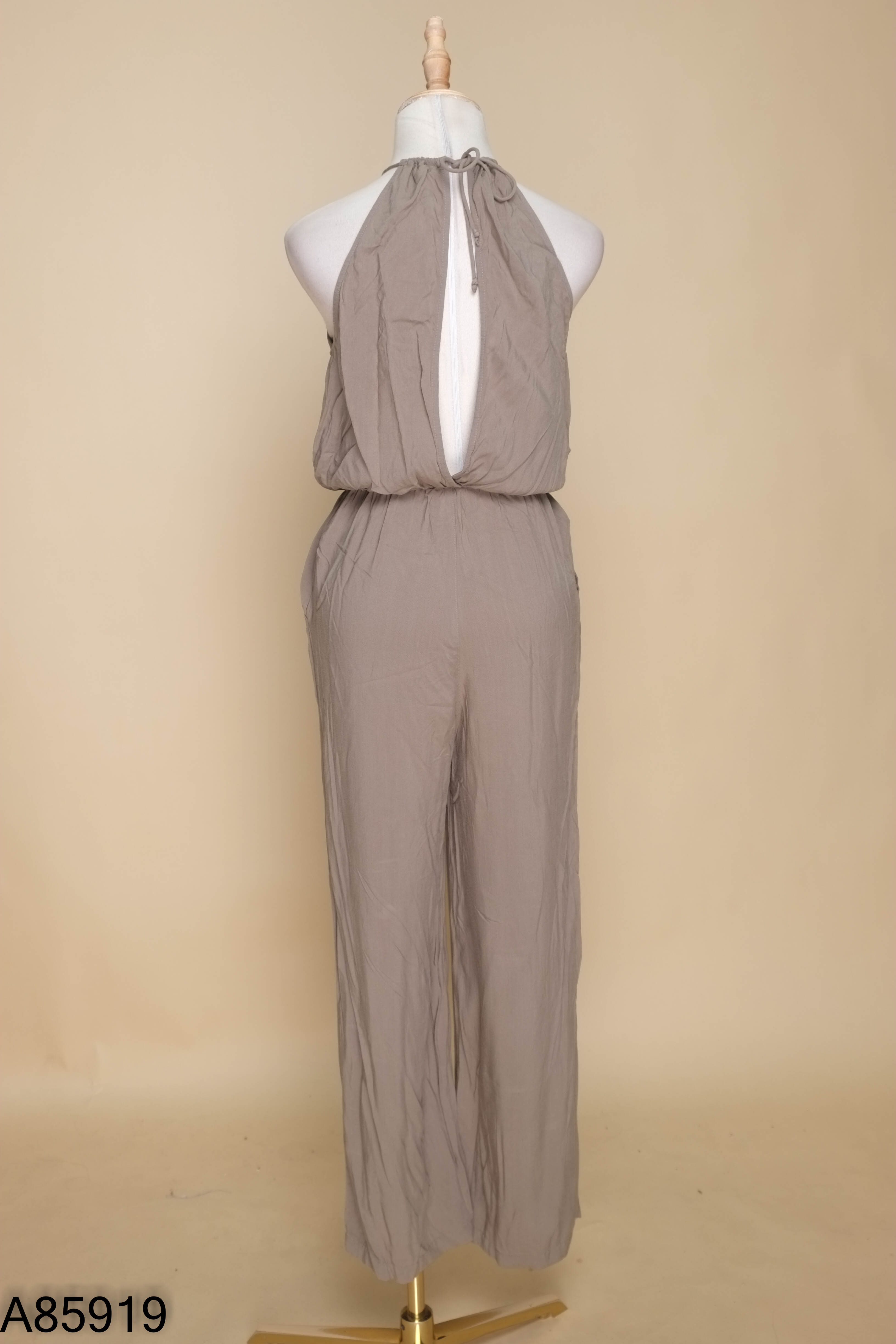 Jumpsuits DIVIDED xanh cổ yếm