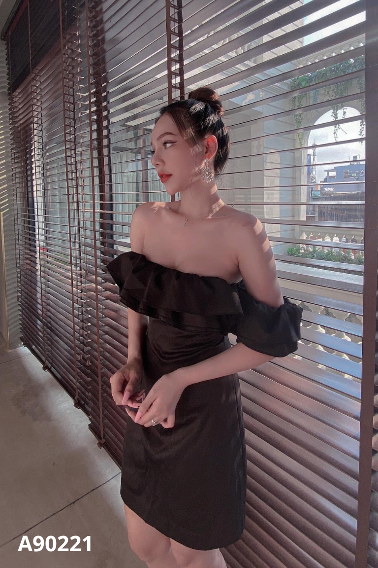 Váy JOIE STUDIO trễ vai đen