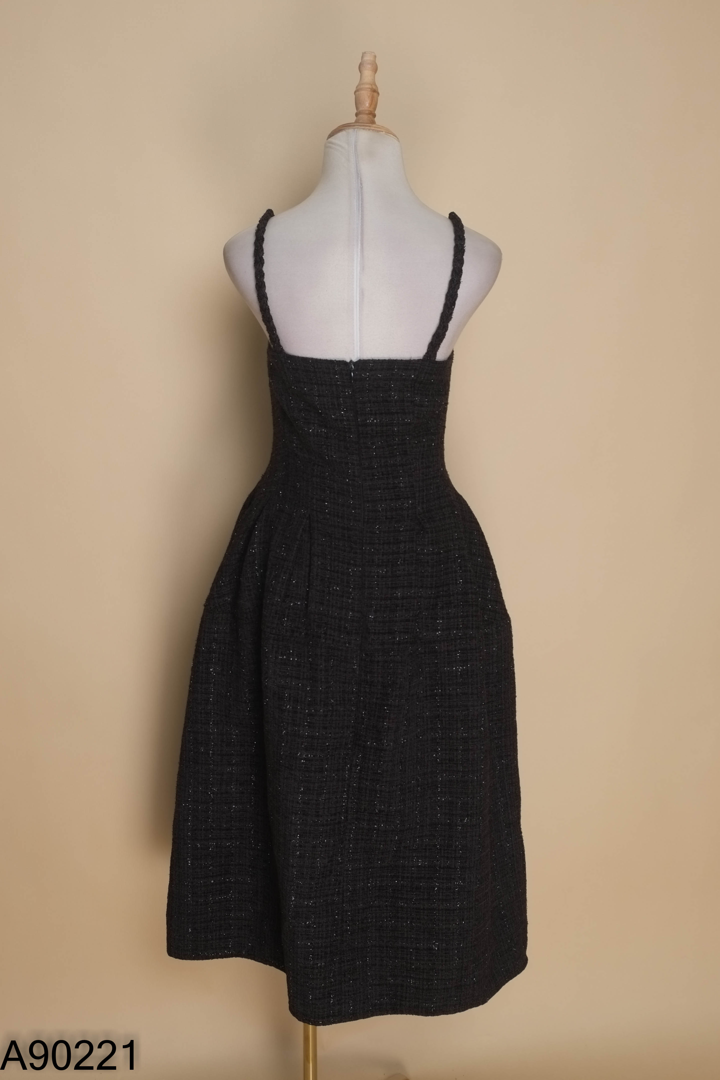 Váy dạ tweed đen ánh nhũ