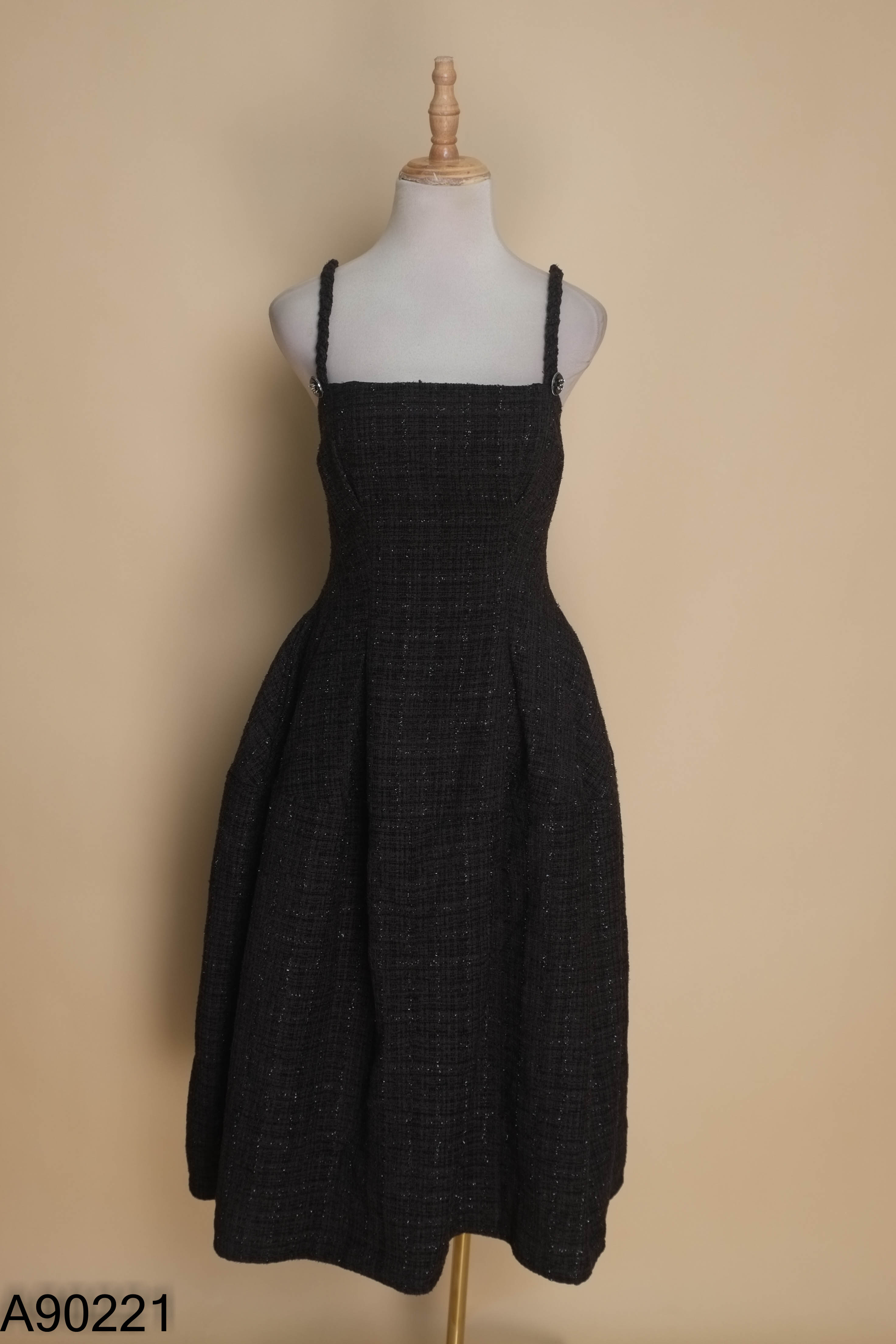 Váy dạ tweed đen ánh nhũ