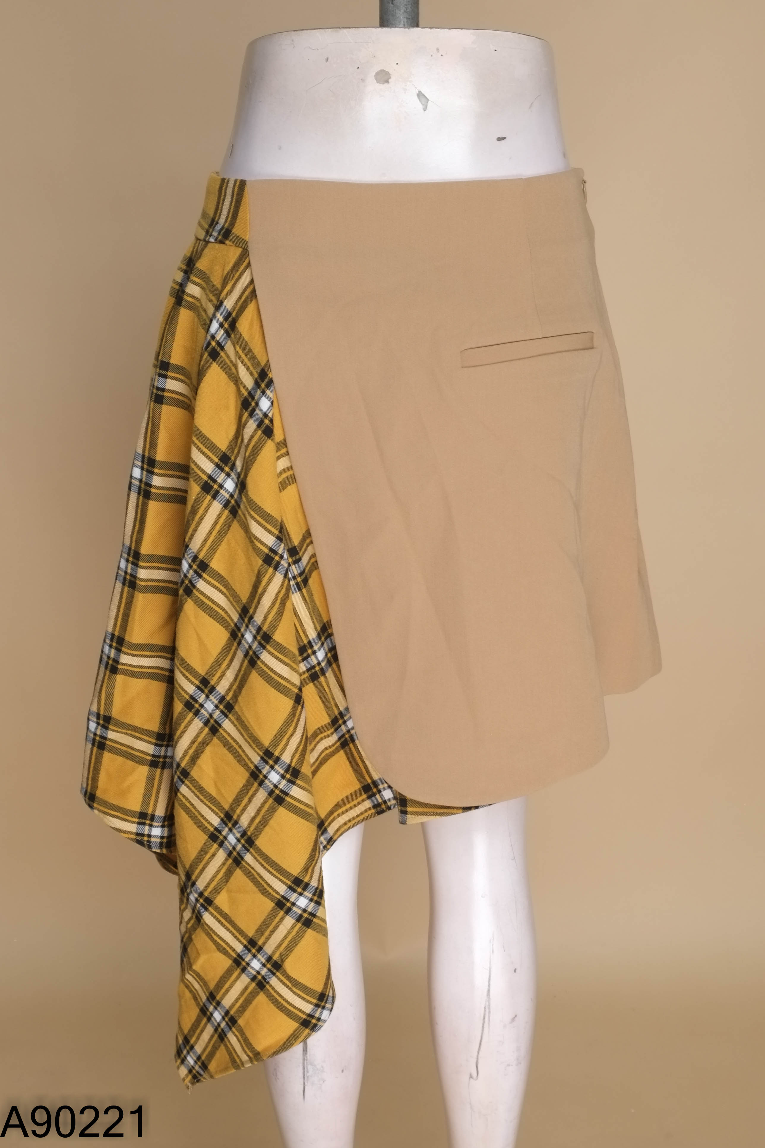 Chân váy VERO MODA nâu phối vàng kẻ caro