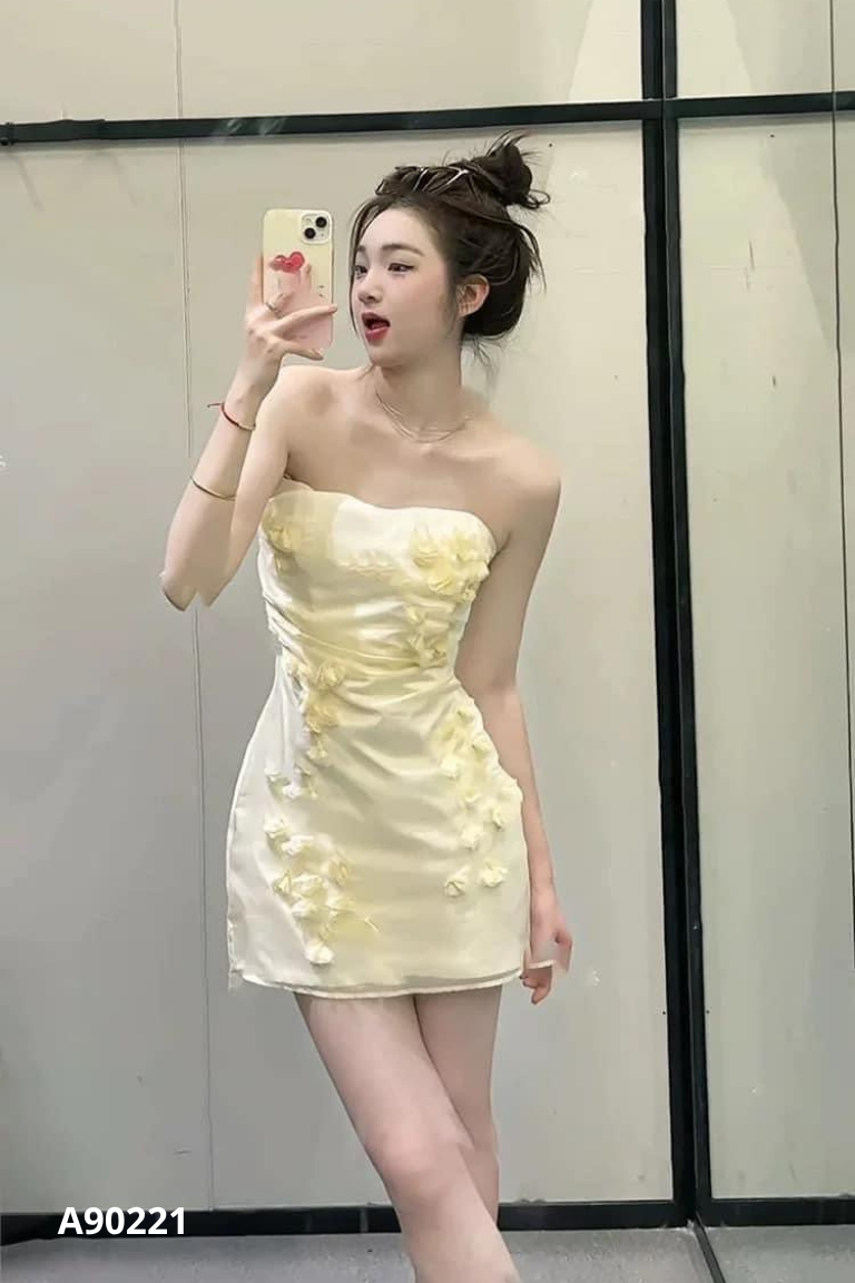 Váy cúp ngực ZARA vàng nhạt đính hoa