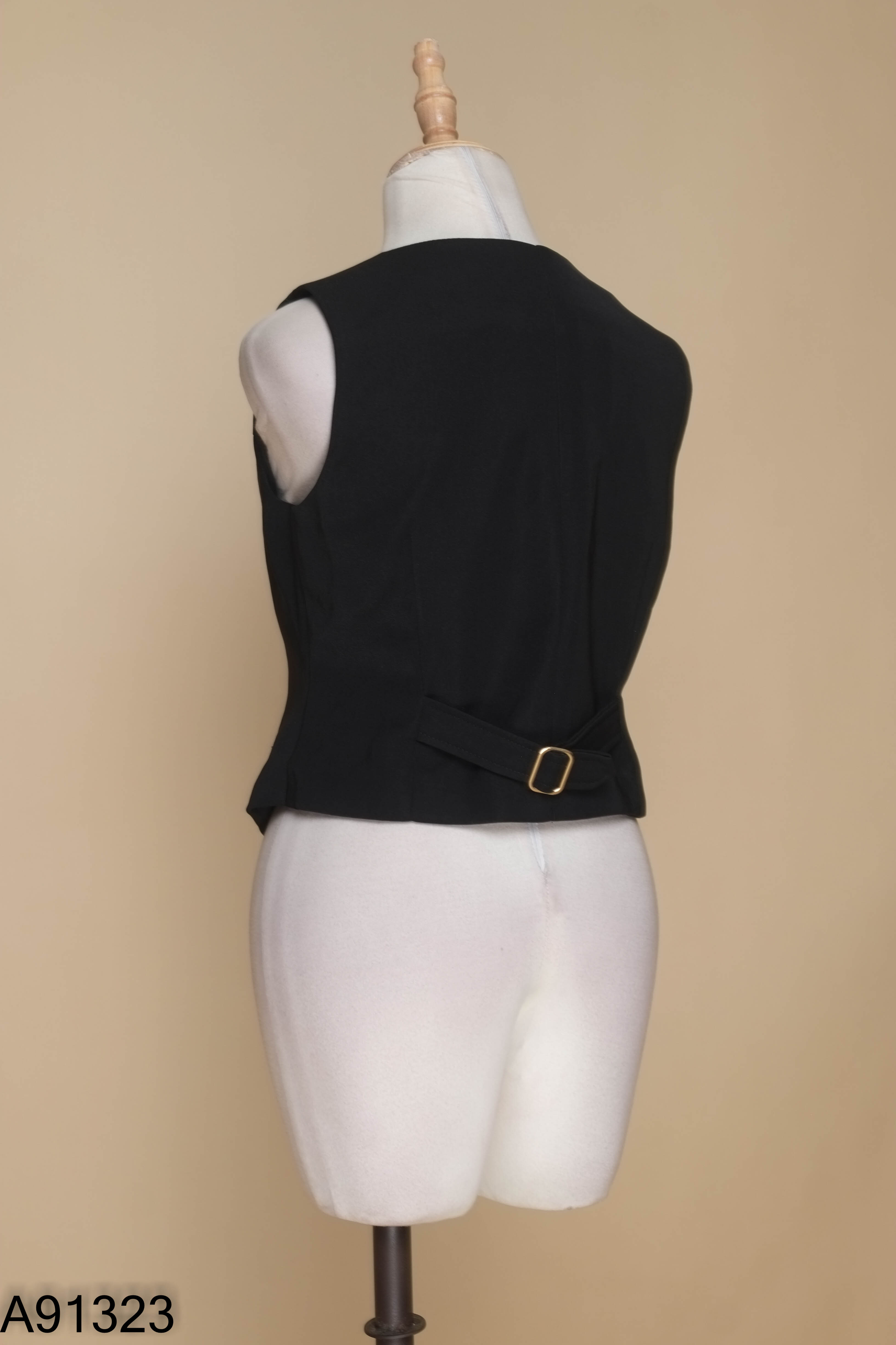 Áo LA BOUTIQUE gile đen