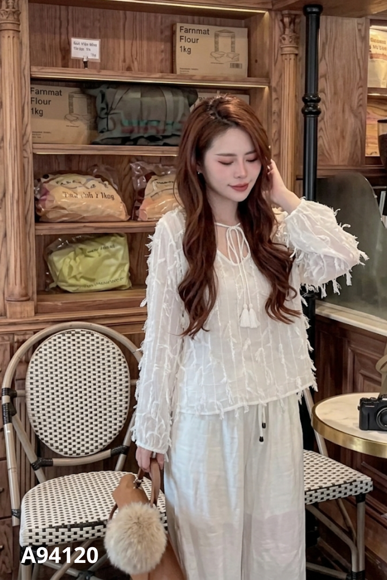 Áo voan trắng mix ren