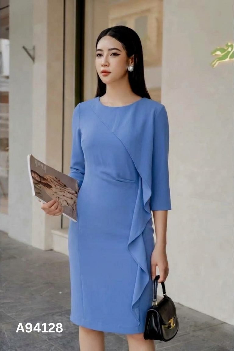Váy xanh S.PEARL trơn phối kiểu