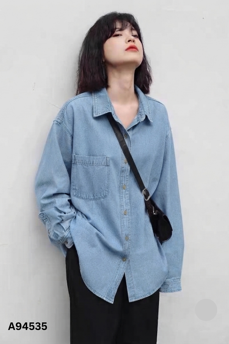 Áo khoác jeans xanh EIGHTHMONTH