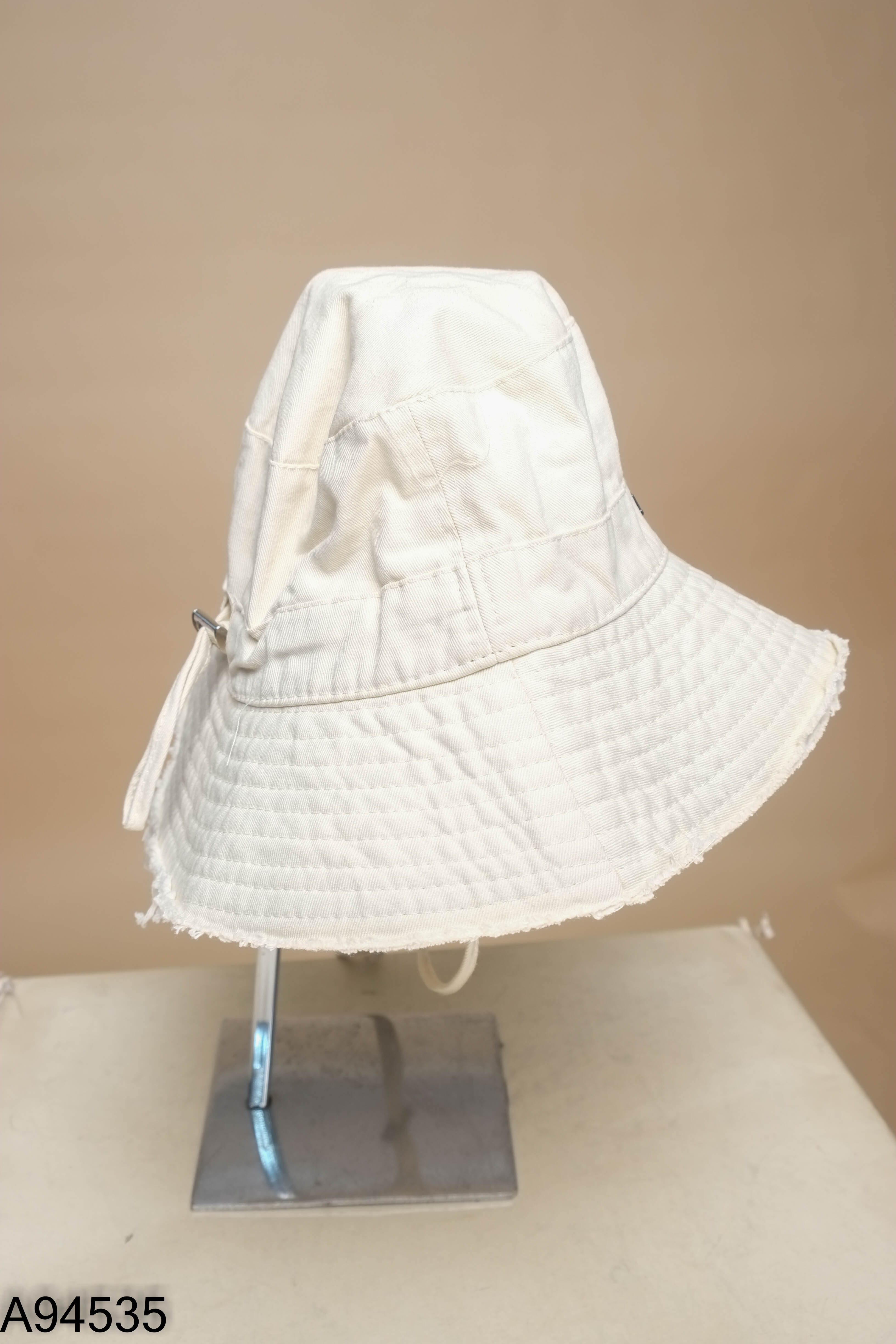 Mũ be JACQUEMUS bucket