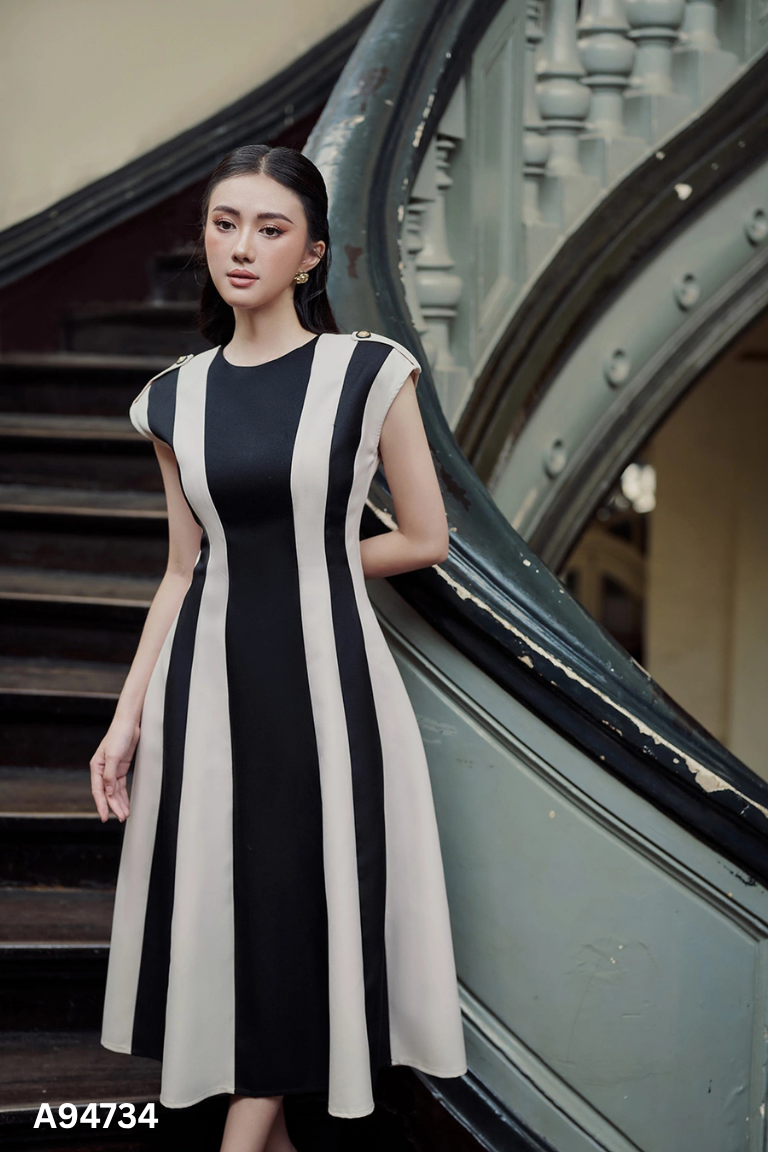 Váy K&K FASHION đen kem