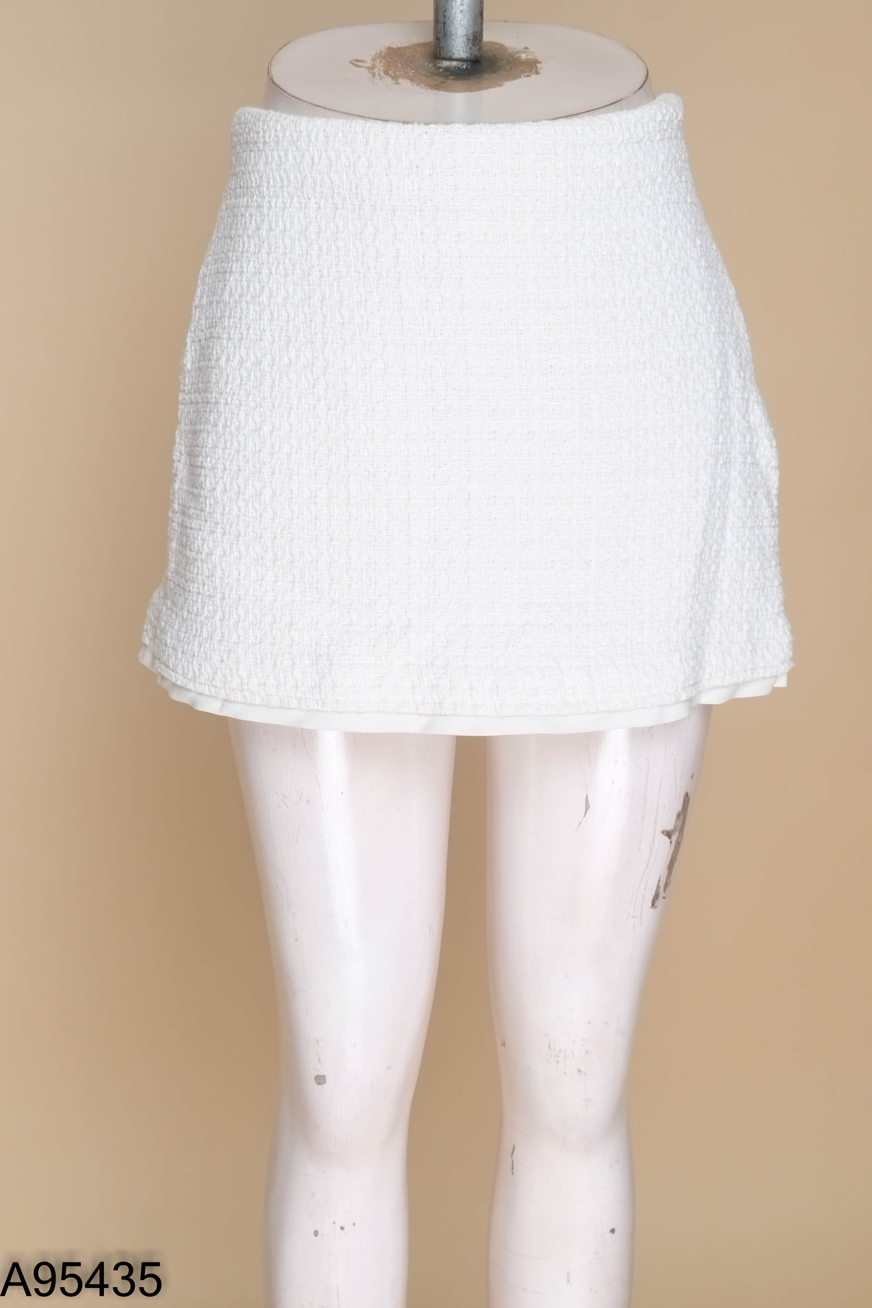Quần dạ trắng ZARA