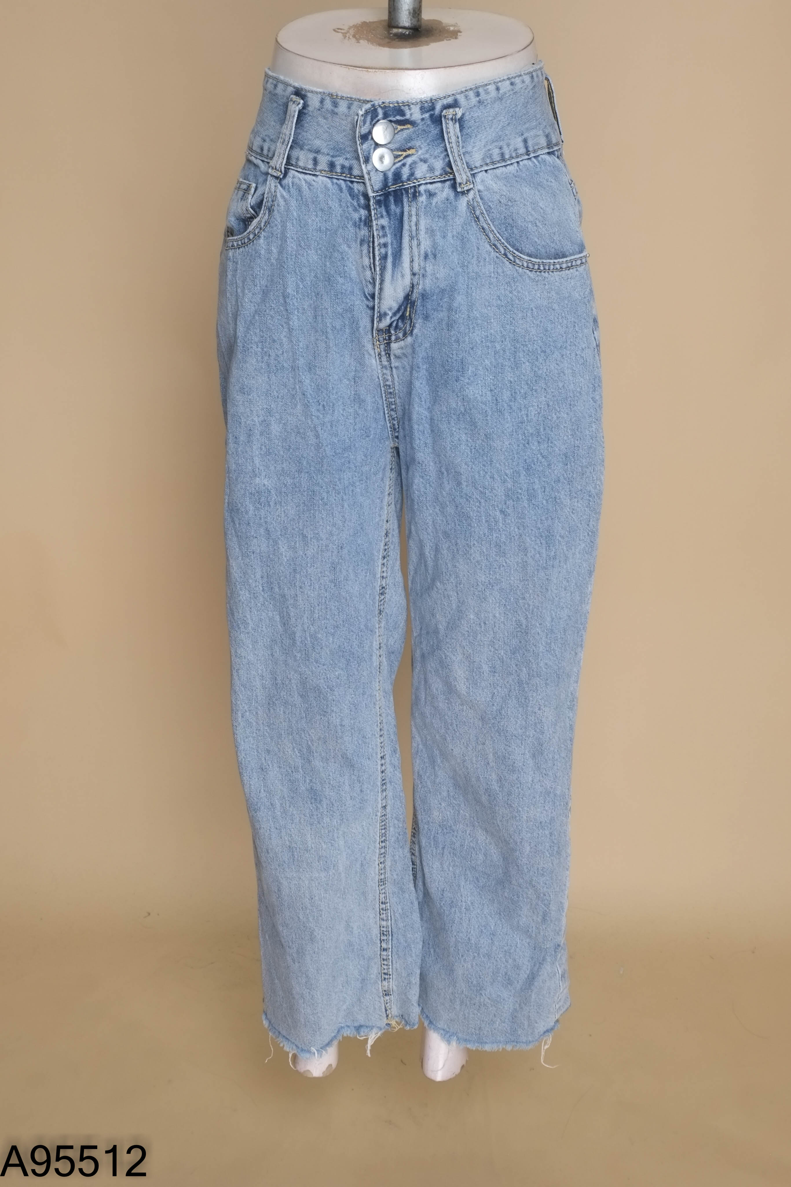 Quần jeans xanh 2 cúc