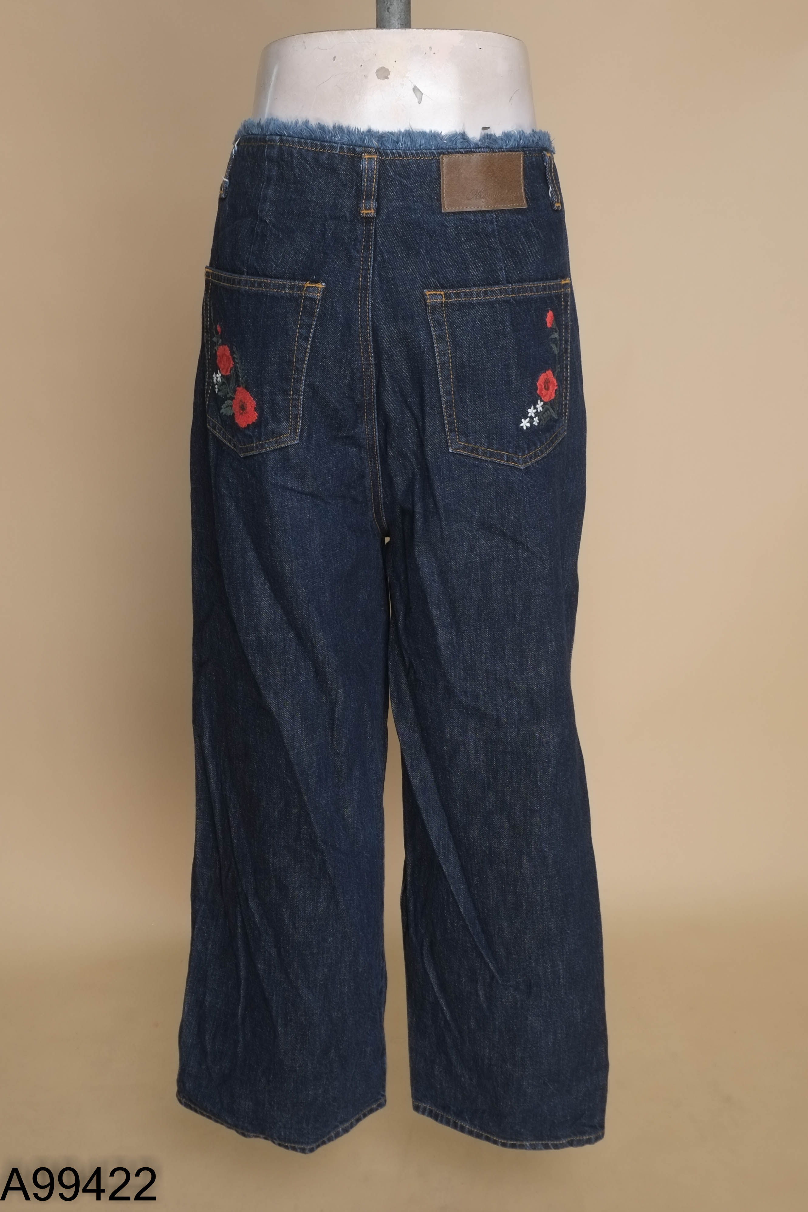 Quần jeans MAJESTIC LEGON xanh cạp tua rua