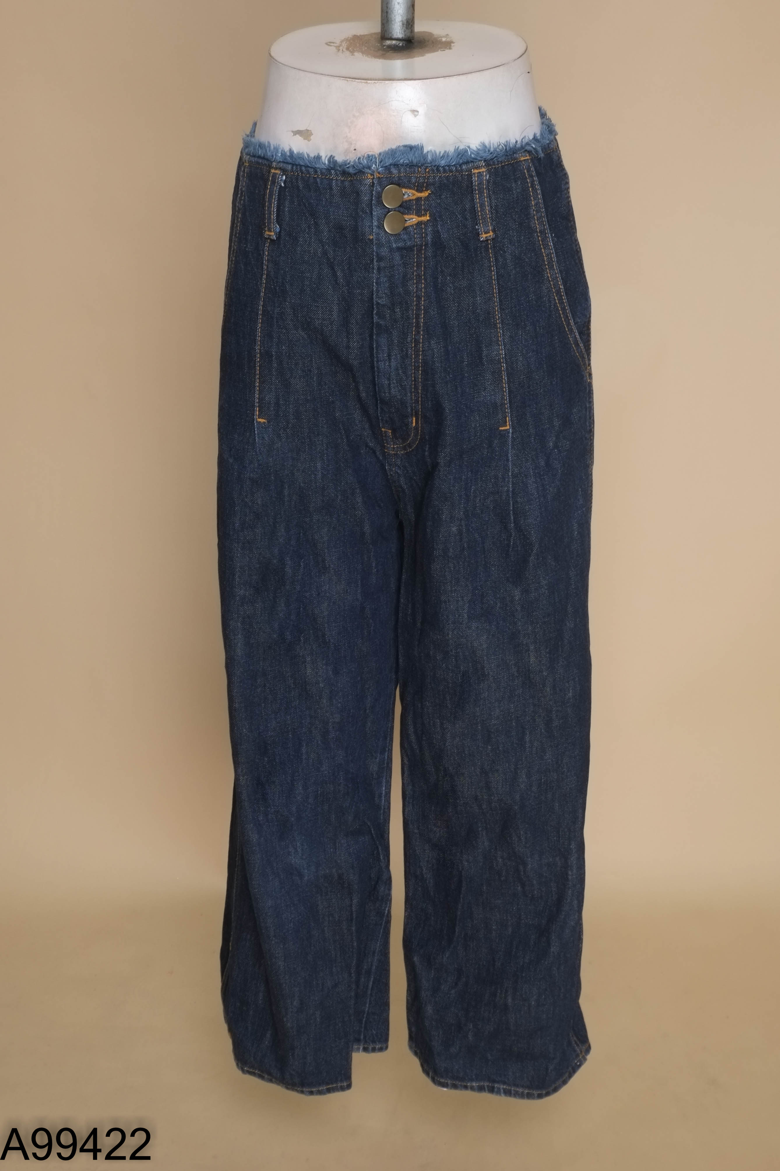 Quần jeans MAJESTIC LEGON xanh cạp tua rua