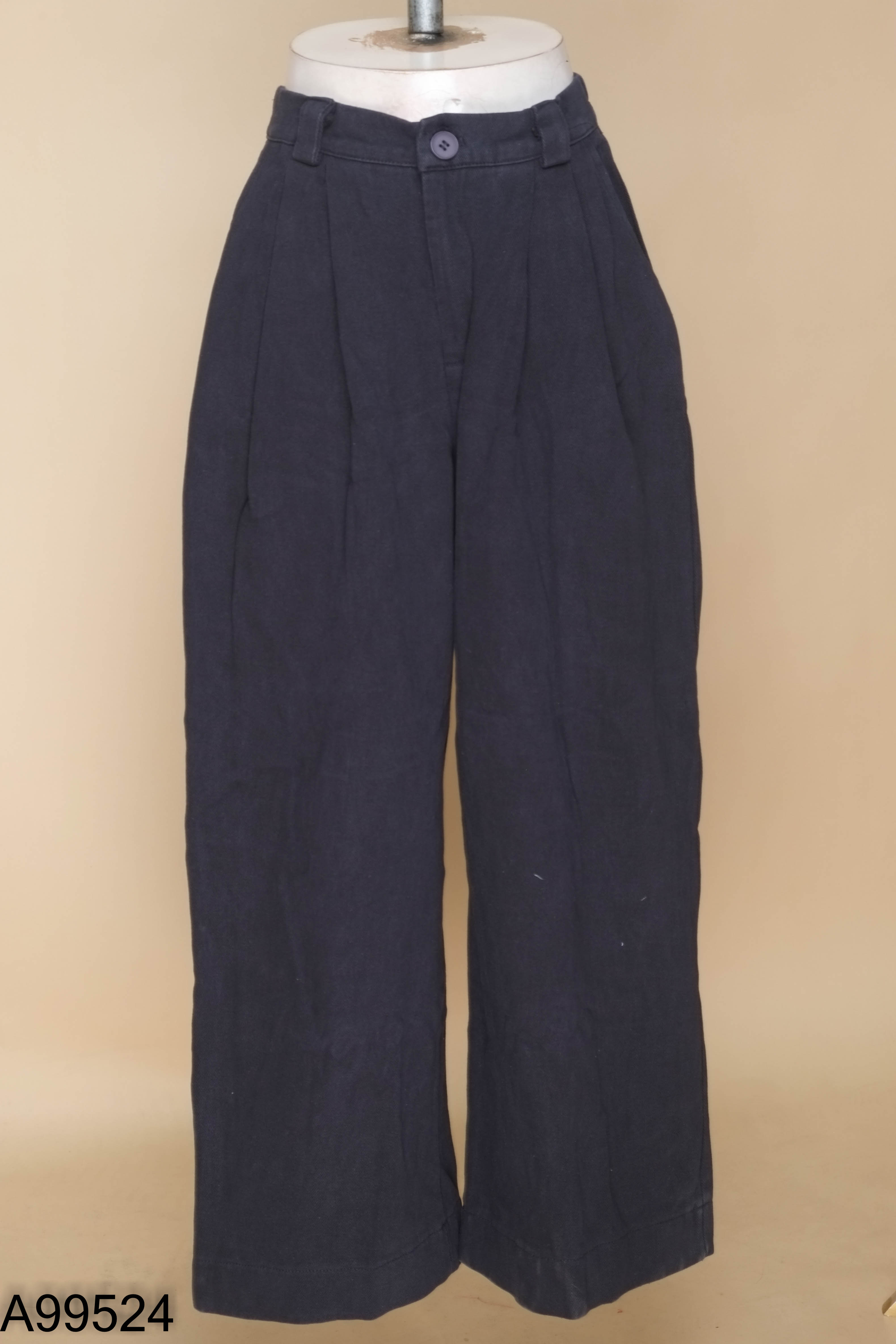 Quần jeans xanh than ống rộng