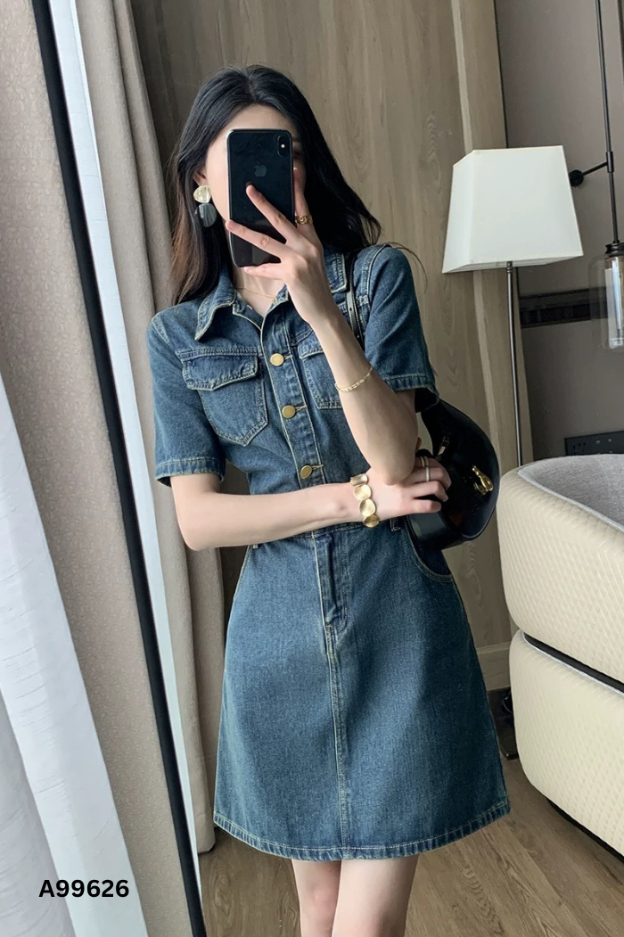 Váy jean xanh phối khuy