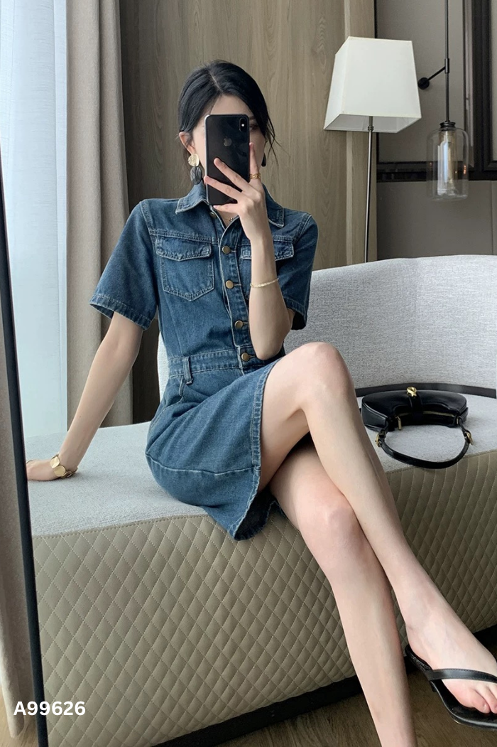 Váy jean xanh phối khuy
