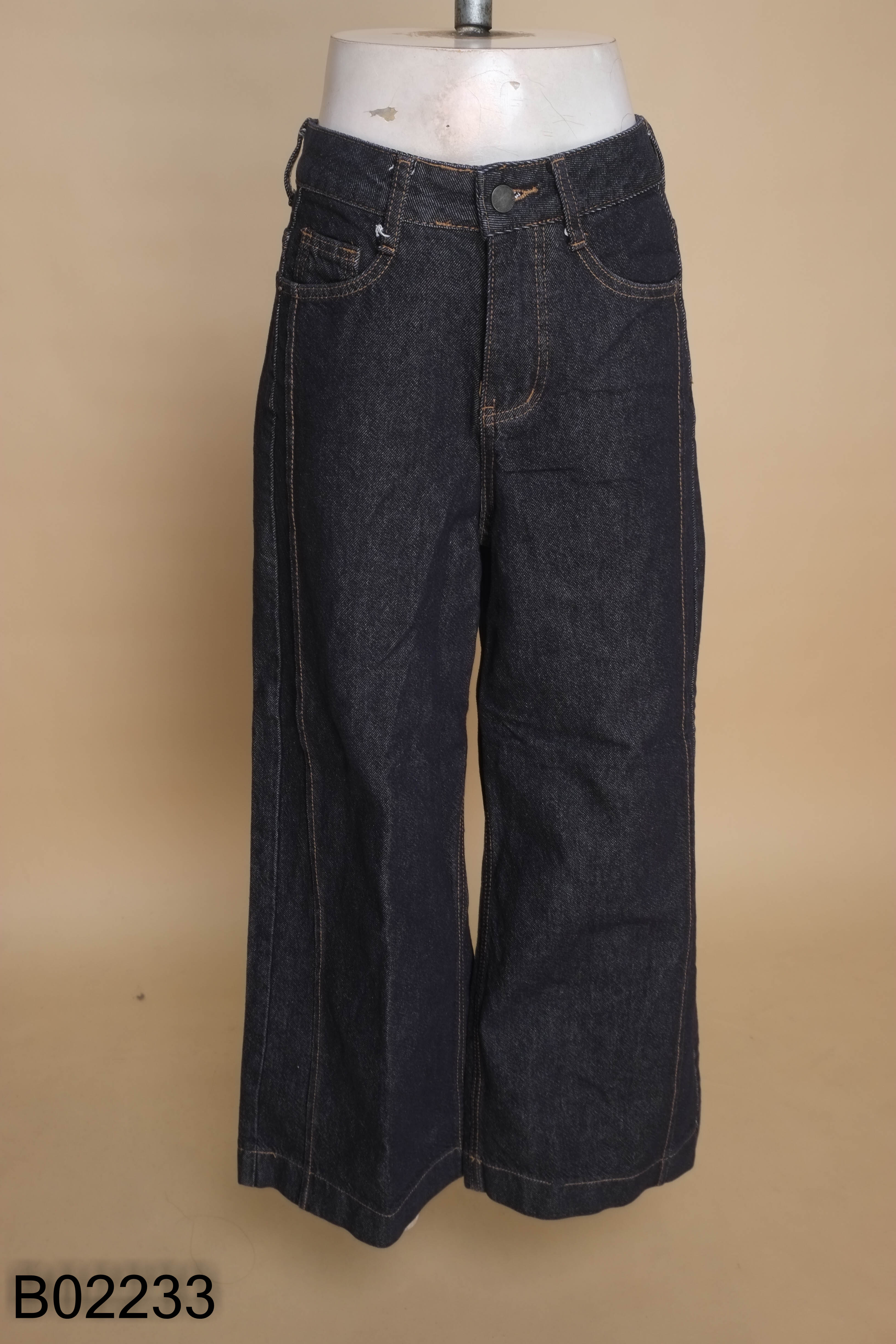 Quần jeans suông MYAN xám đen trơn