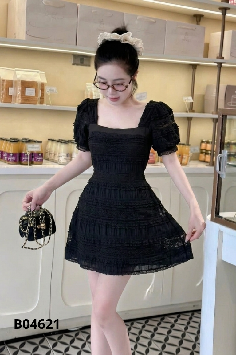 Váy Hẻm Nhà Hoa ren đen