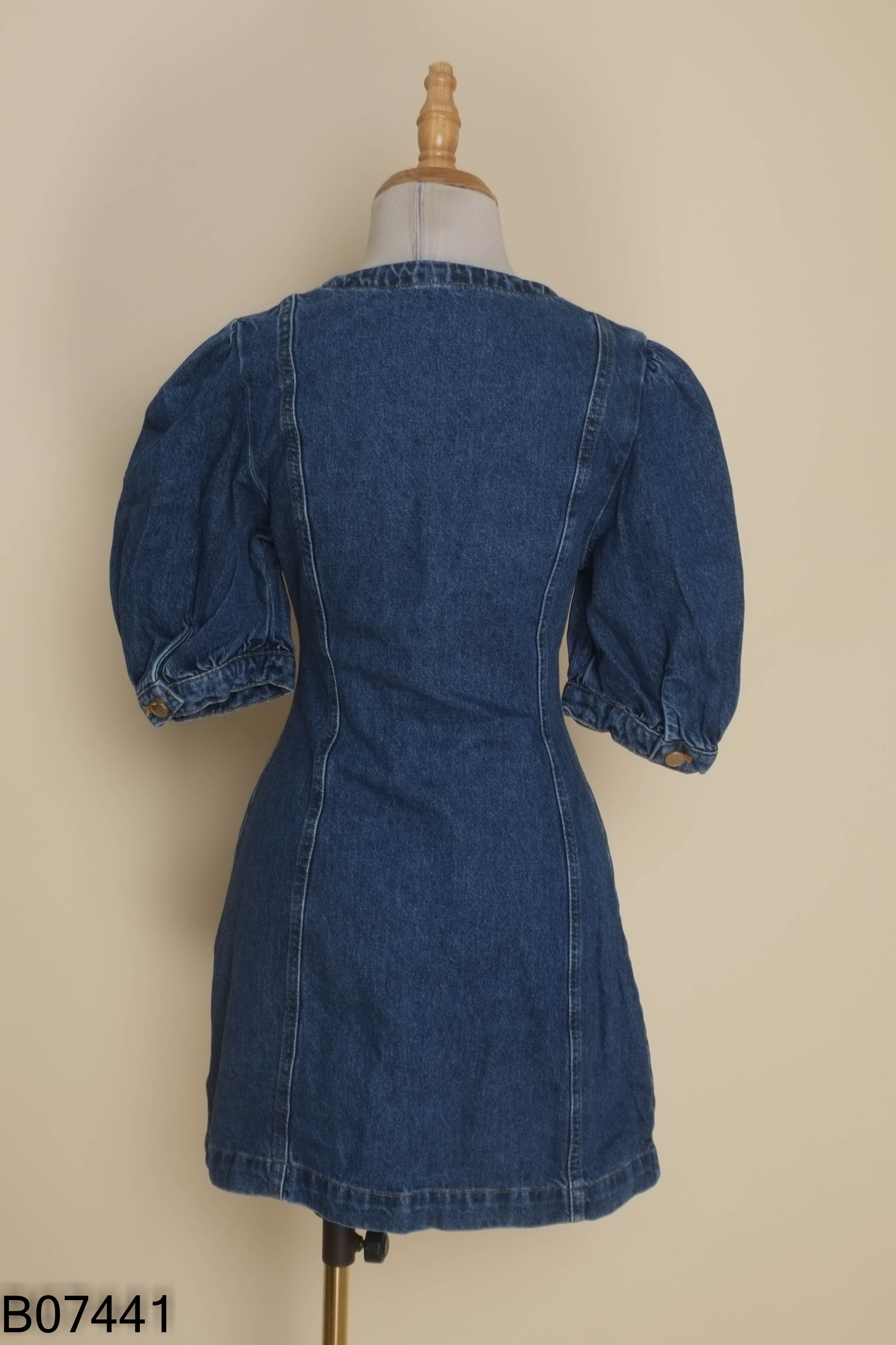 Váy ZARA xanh cổ tim